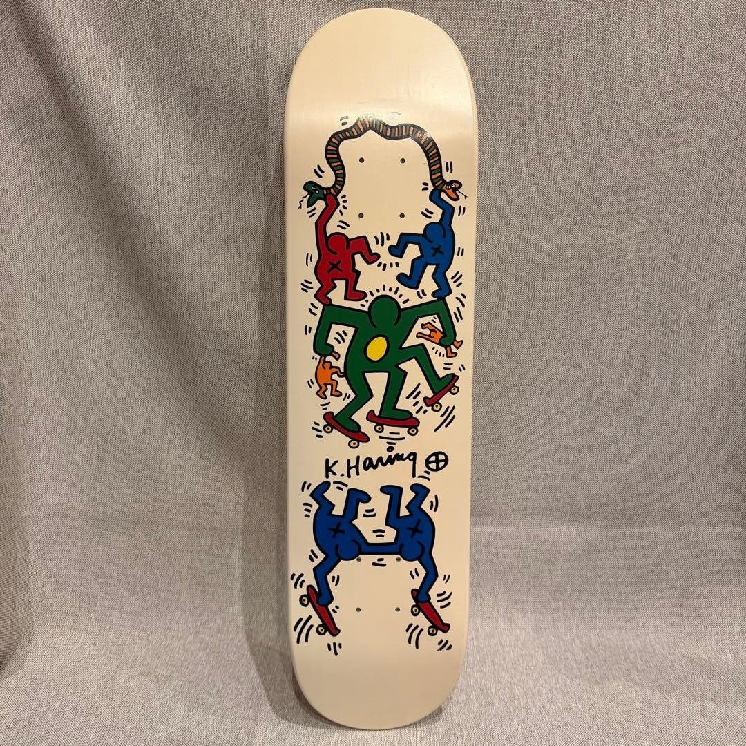 Pop shop deck skateboard keith haring 1995: Pop shop deck skateboard keith haring 1995 Keith Haring's iconic Pop Shop deck from 1995 features the artist's signature style, blending bold graphics and vibrant colors. This skateboard bears a signa