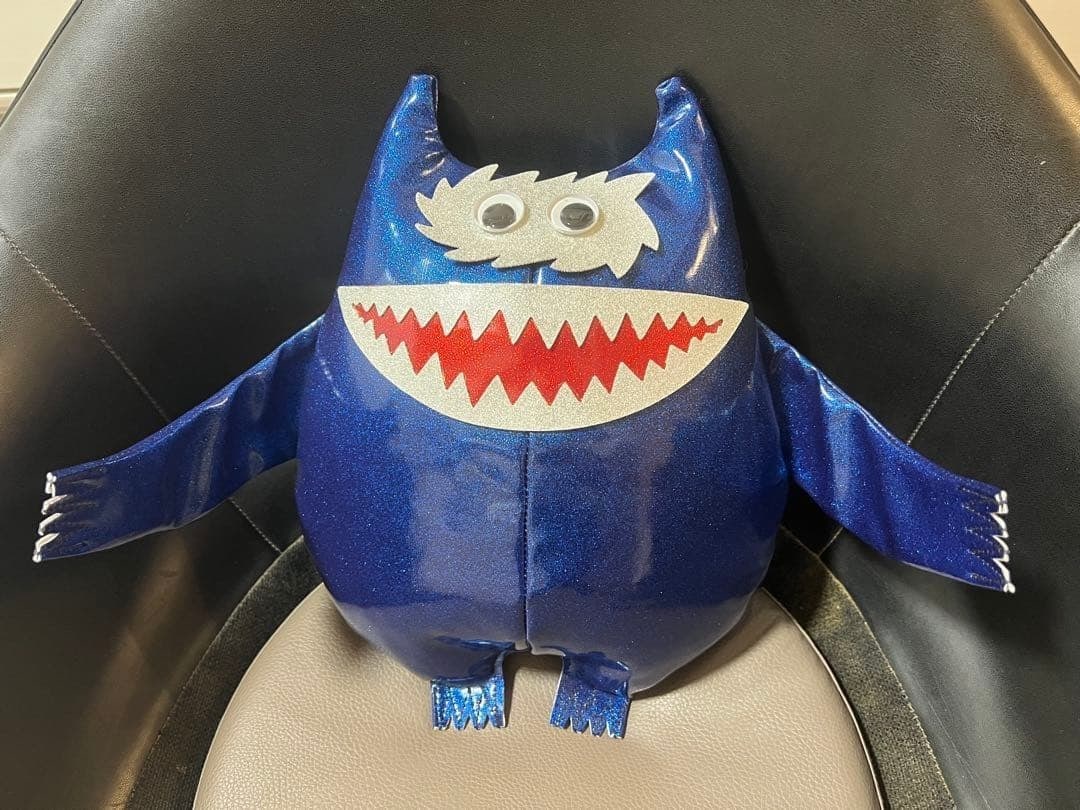 Rare 60s Vintage Kustom Kat Naugahyde Sparkling Nauga Monster Size L Original: Rare 60s Vintage Kustom Kat Naugahyde Sparkling Nauga Monster Size L Original Item Specifics: Brand: Nauga Monster Color: Blue Product Disclaimer: All collectibles are sold as-is; any grading given re