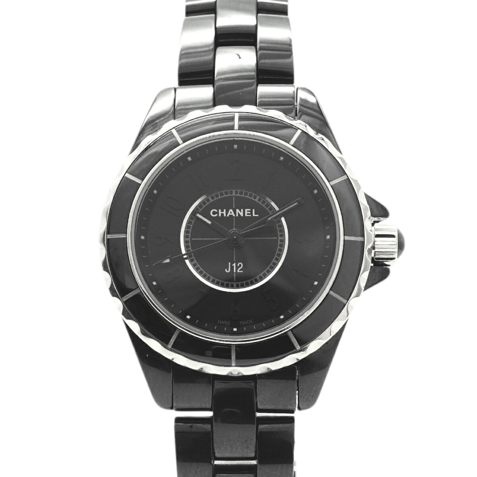 Wristwatch by Chanel: Wristwatch by Chanel Ceramic band and black dial make for a sleek and sophisticated timepiece. This pre-owned Chanel wristwatch boasts a 28.7mm case diameter, suitable for wrists up to 14cm in size. W