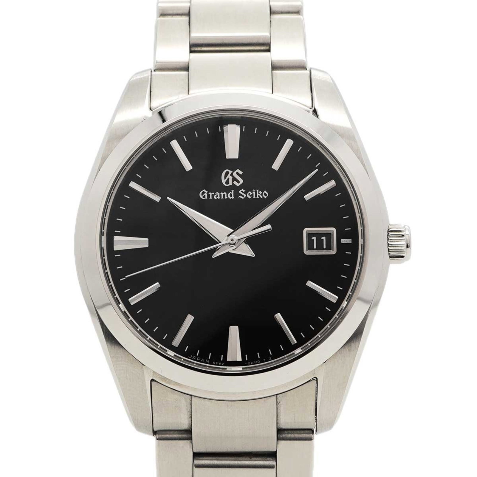 Wristwatch from Seiko: Wristwatch from Seiko Stainless steel band adds durability to this black dial wristwatch from Seiko, with a case diameter of 36.5mm and a comfortable wrist size of 17.5cm. The watch has some minor