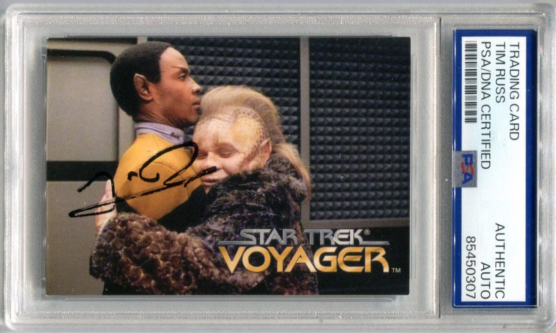 Skybox Star Trek Voyager Authentic Auto Card PSA Russ Tim 1995 #42: Skybox Star Trek Voyager Authentic Auto Card PSA Russ Tim 1995 #42 Tim Russ, the actor who played Lieutenant Tuvok on Star Trek Voyager, has signed this 1995 Skybox Authentic Auto Card in black sharpi