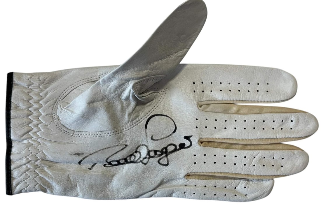 Golf Glove Autographed By Langer Bernhard (1 of 3)