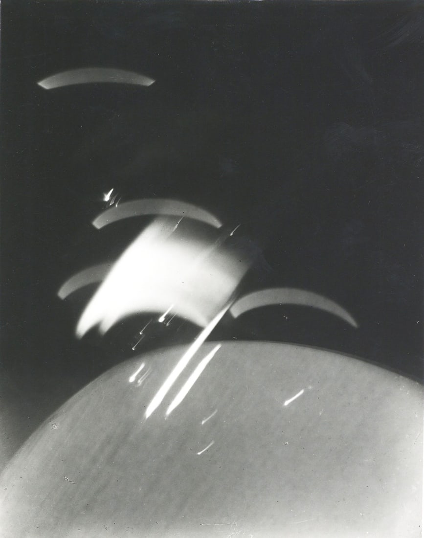 Hanaya Original Gelatin Hikari Kanbee B Japanese Photography: Hanaya Original Gelatin Hikari Kanbee B Japanese Photography Gelatin silver print from Japanese Modernist light study by Kanbee Hanaya, showcasing the artist's unique approach to capturing subtle nuan