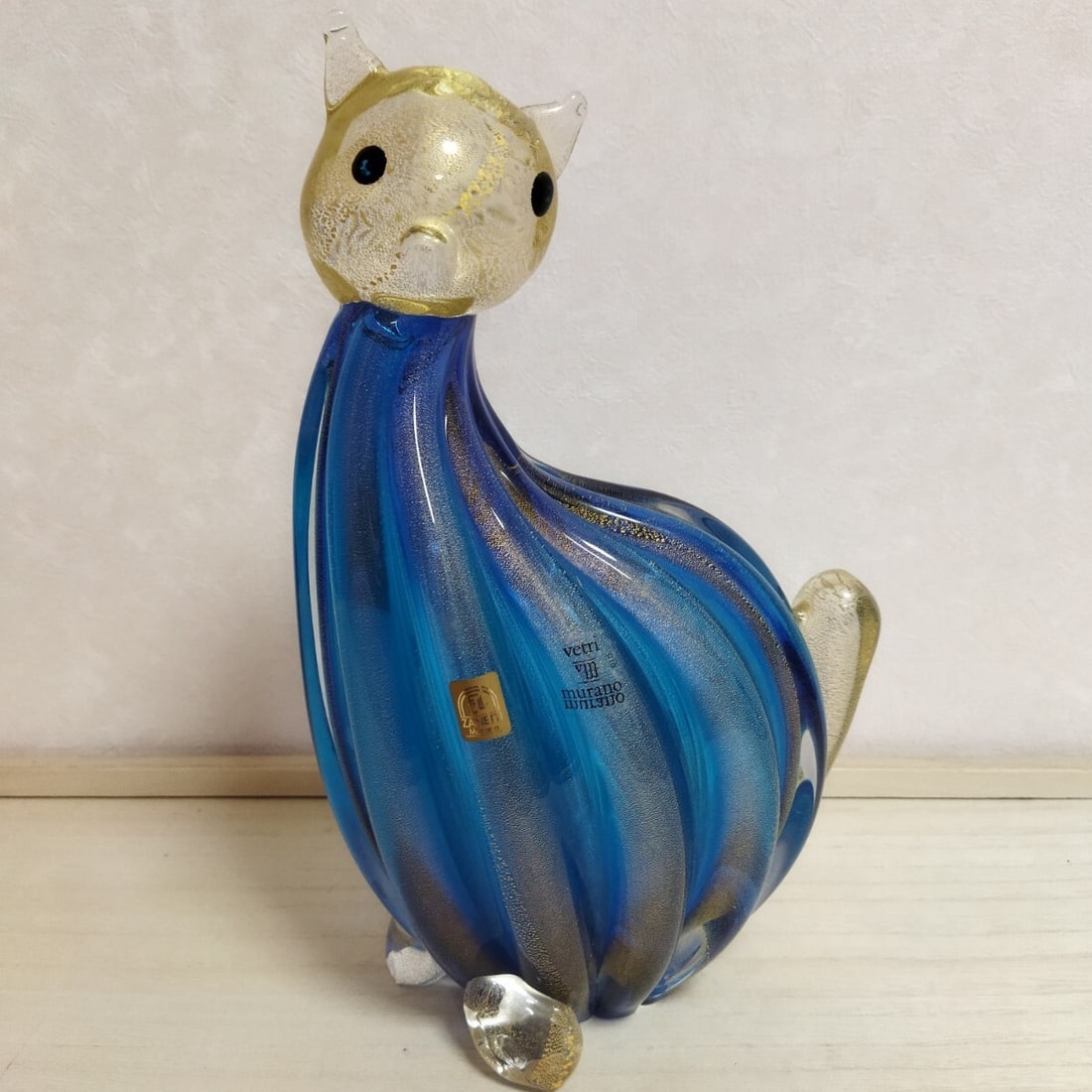Zanetti Murano Blue Cat Glass Sculpture Signed Venetian Art Italy H11.6? Vintage: Zanetti Murano Blue Cat Glass Sculpture Signed Venetian Art Italy H11.6? Vintage Zanetti's vibrant Murano Blue Cat glass sculpture boasts a glossy finish and showcases the artist's signature. This col