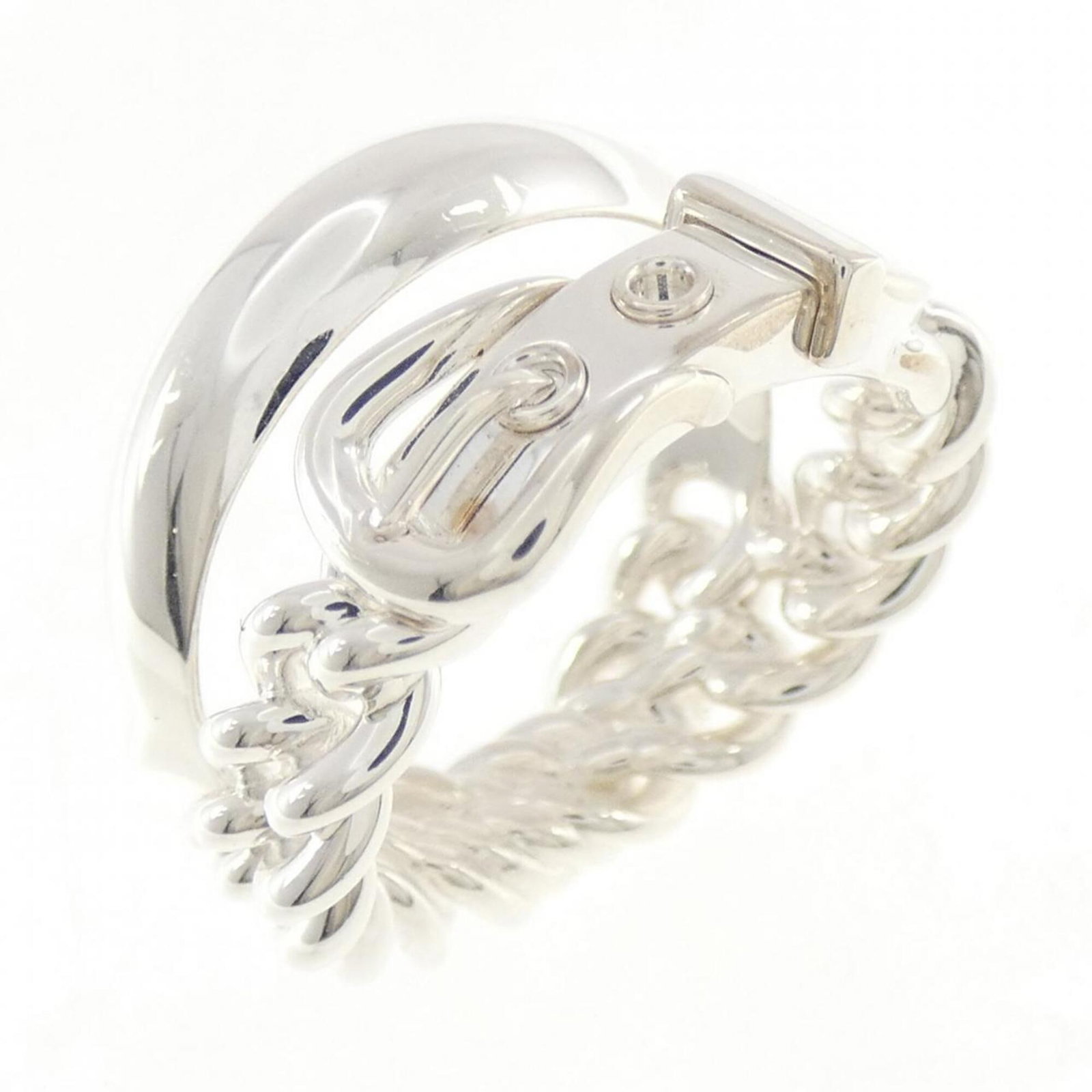 Ring Hermes Silver Band 925: Ring Hermes Silver Band 925 Silver band ring from Hermes, made from high-quality silver (925). This stylish accessory bears the signature of its creator. In excellent condition, with hardly any signs 
