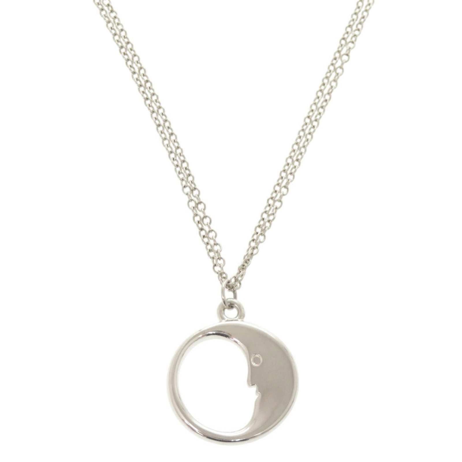Silver Tiffany Man Necklace Moon 1812 Chain: Silver Tiffany Man Necklace Moon 1812 Chain Silver Tiffany Man Necklace Moon 1812 Chain is a beautiful, used silver necklace featuring the iconic Moon 1812 design from Tiffany. The chain measures 41 c
