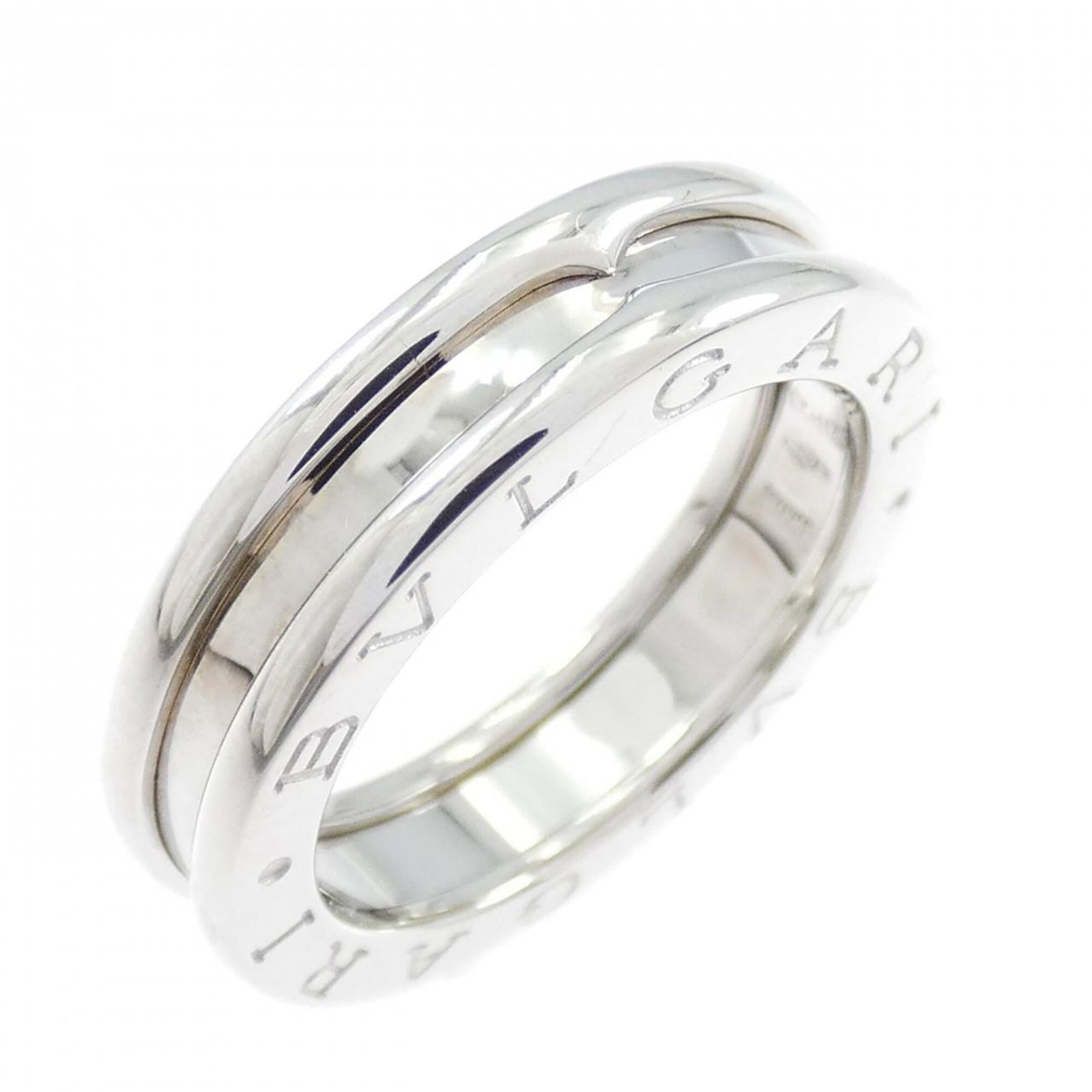 Bvlgari Band Ring White Gold (18K): Bvlgari Band Ring White Gold (18K) Bvlgari Band Ring White Gold (18K) features an elegant design in 18K white gold, showcasing the luxury brand's signature style. This women's band ring has a subtle