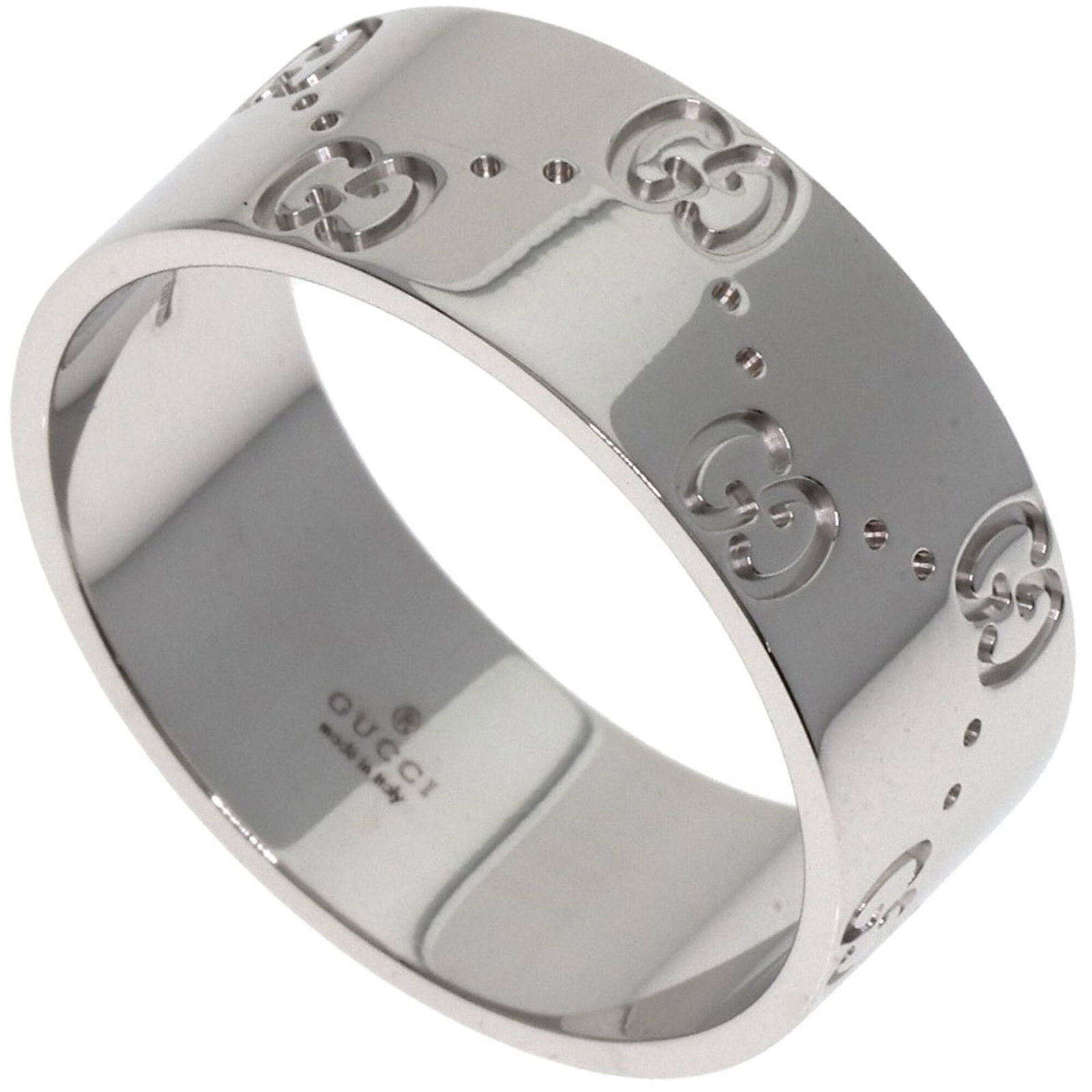 White Gold 18K Band Ring Gucci: White Gold 18K Band Ring Gucci White Gold 18K Band Ring Gucci features a sleek design with a few traces of usage, some scratches / dirt visible. The item bears a signature and is made from high-qualit