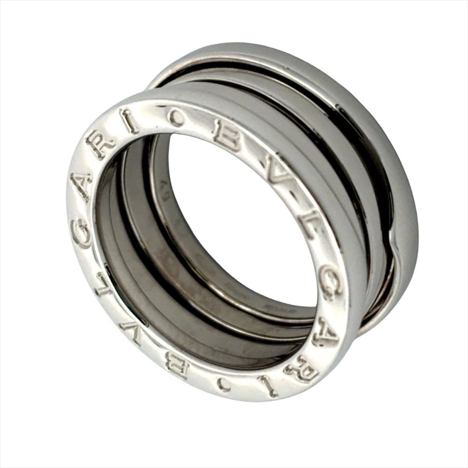 Bvlgari Band Ring White Gold (18K): Bvlgari Band Ring White Gold (18K) Bvlgari Band Ring White Gold (18K) features an 8mm wide band crafted from 18K white gold, weighing 8g. The ring bears traces of usage and minor scratches, but overal