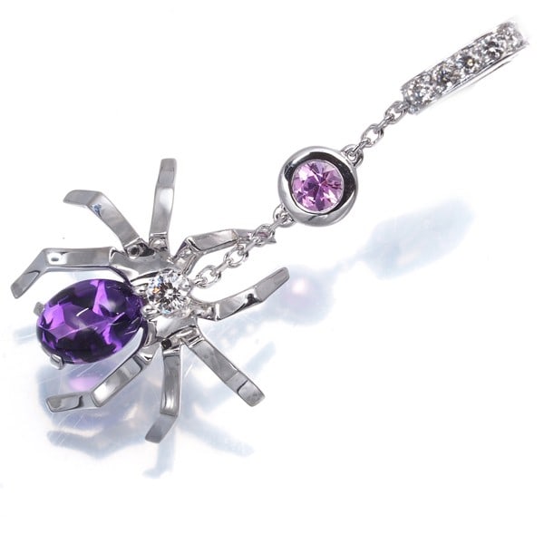 Chaumet Pendant Amethyst Pink Sapphire Diamond Spider 18K Wg: Chaumet Pendant Amethyst Pink Sapphire Diamond Spider 18K Wg Chaumet's Attrape-moi collection shines in this stunning 18k white gold pendant featuring an amethyst pink sapphire and diamond spider