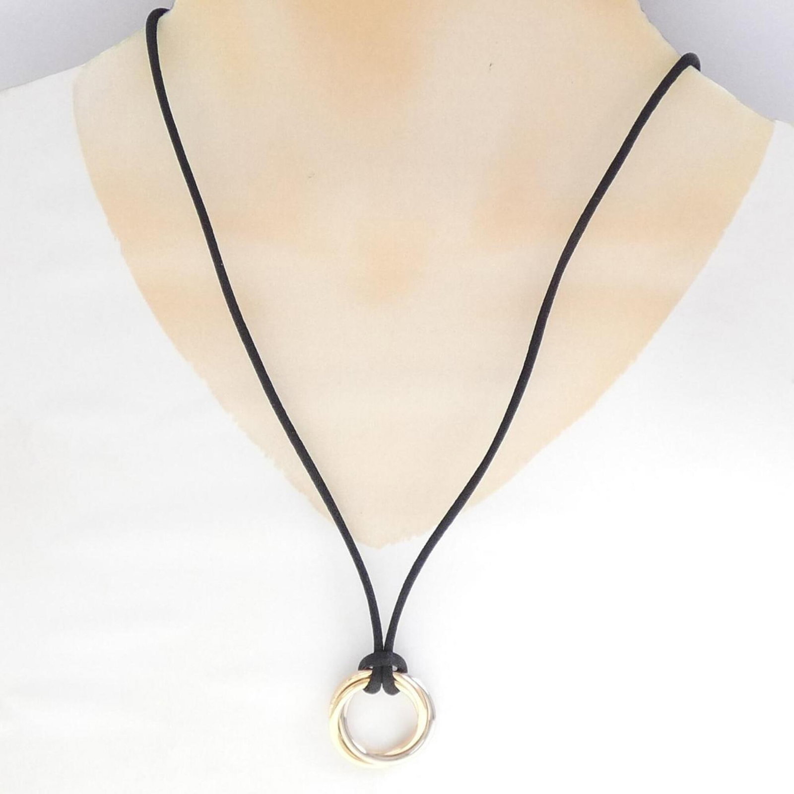 Cartier Trinity Necklace Medium - 7