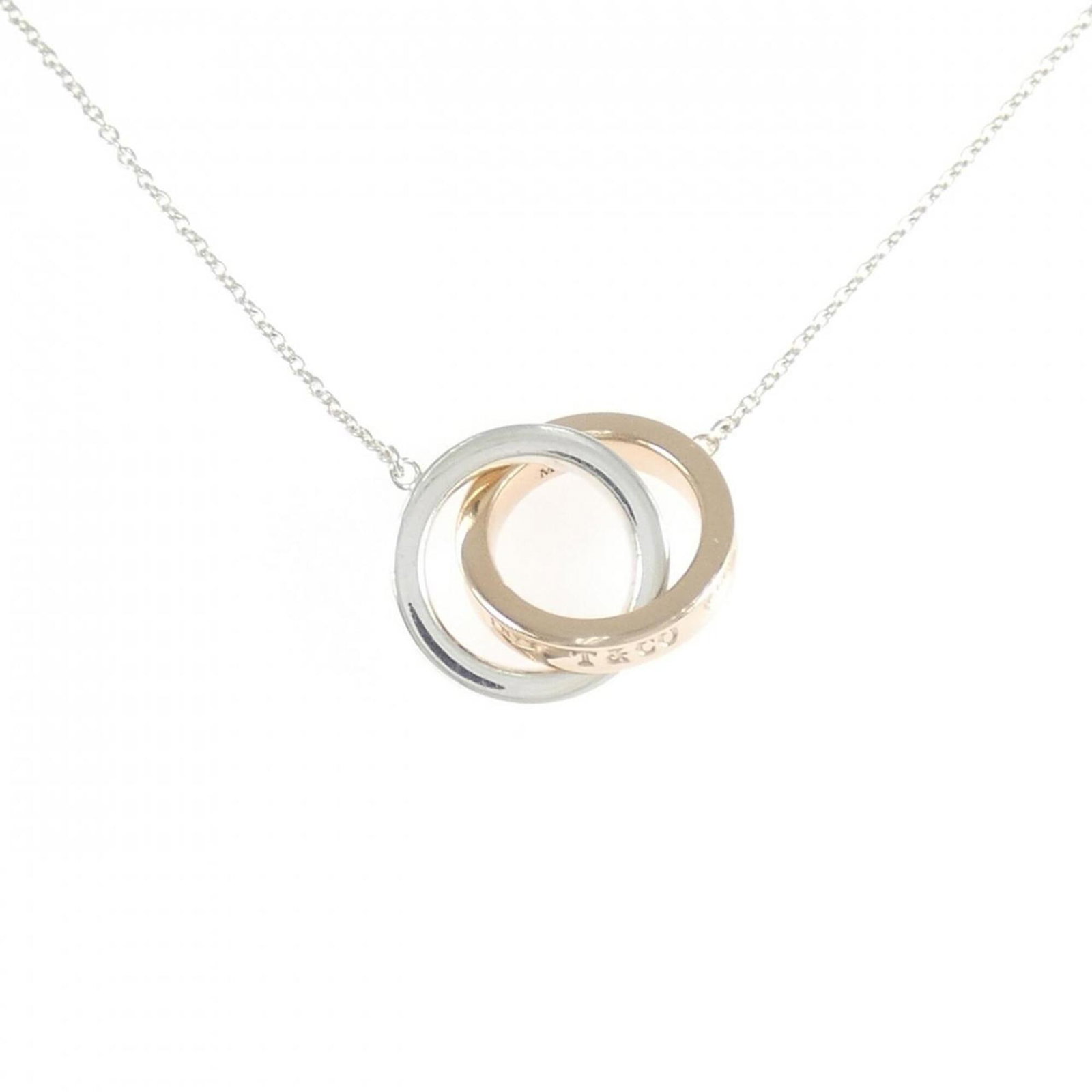 Interlocking Circle Tiffany Co Necklace: Interlocking Circle Tiffany Co Necklace Silver 925 Interlocking Circle Tiffany Co Necklace, featuring an intricate design with a 14.4mm / 0.56'' pendant size and a 38 cm / 14.96'' neck circumference, 