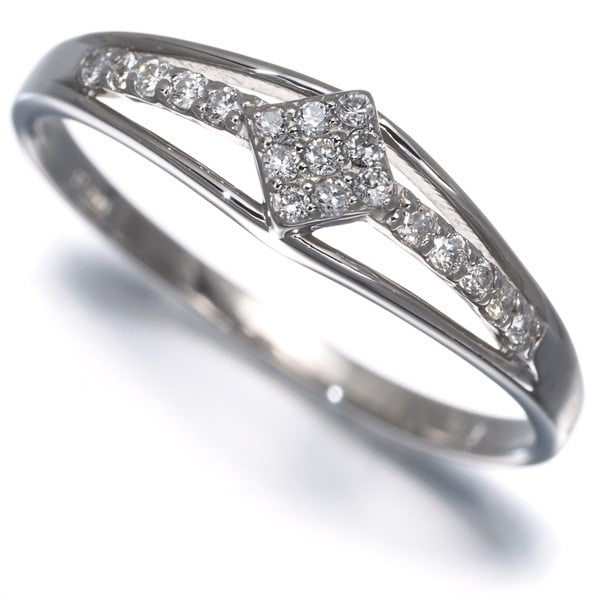 Diamond 0.10Ct Ring 900 Platinum: Diamond 0.10Ct Ring 900 Platinum 900 Platinum Diamond Ring features a natural diamond with a 0.10 carat weight, set in a platinum metal ring with a US size range of 6-6.25. The ring showcases the