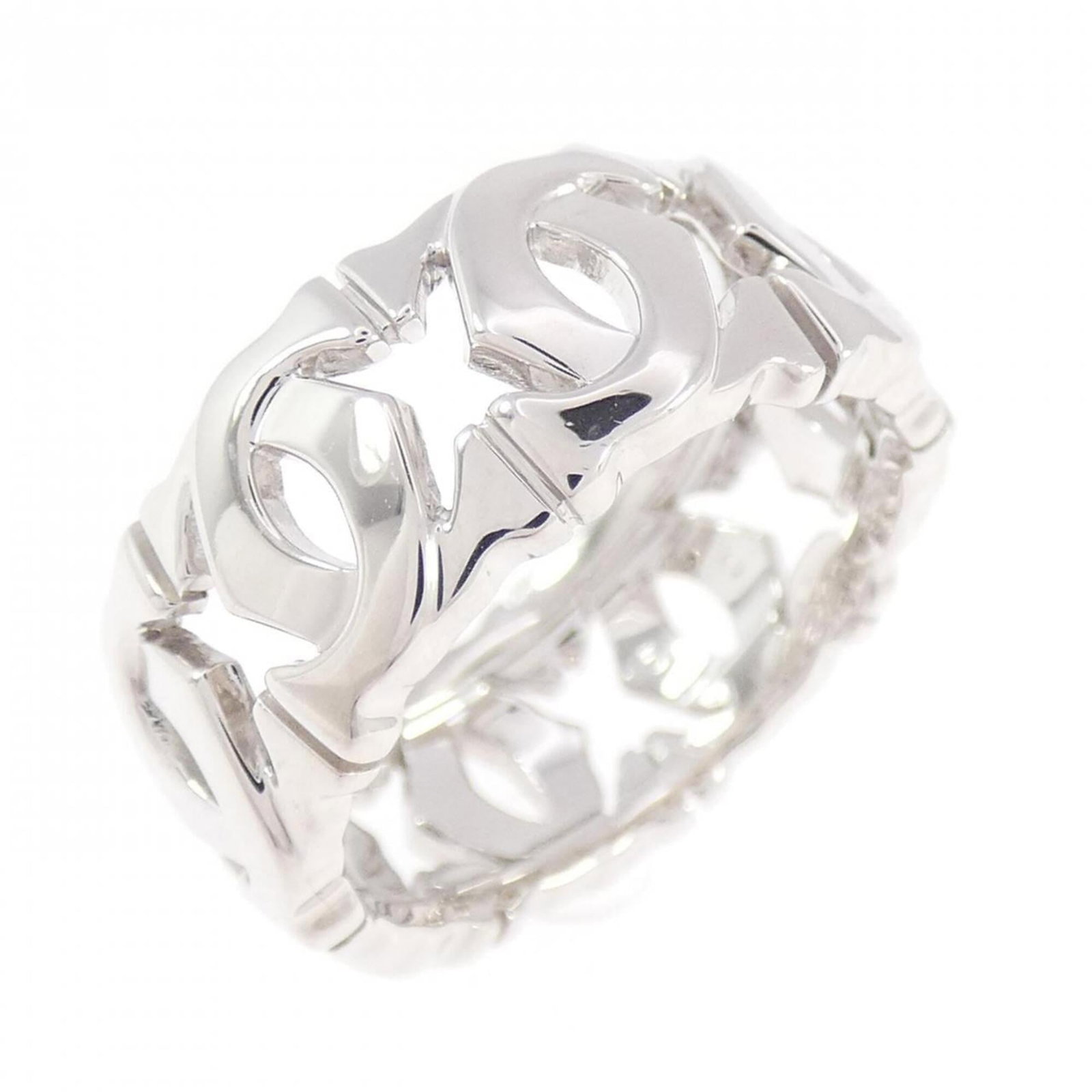 White Gold Cartier Band Ring 18K: White Gold Cartier Band Ring 18K 18K white gold Cartier band ring in excellent condition, featuring a classic design with subtle signs of wear. The ring's 18K material and intricate details showcase