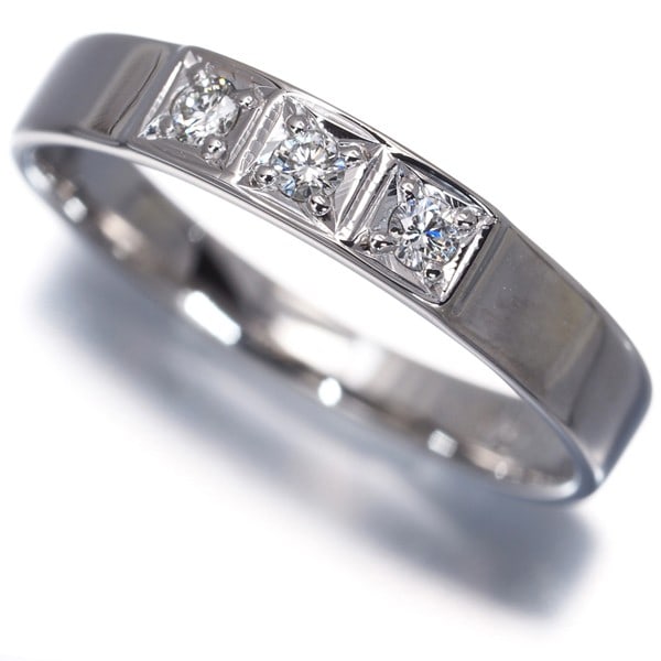 Mikimoto Ring Diamond 0.06Ct 3P Us4.75 900 Platinum: Mikimoto Ring Diamond 0.06Ct 3P Us4.75 900 Platinum Platinum ring featuring a 0.06 carat diamond, crafted with high metal purity and bearing the signature of MIKIMOTO. This natural diamond ring