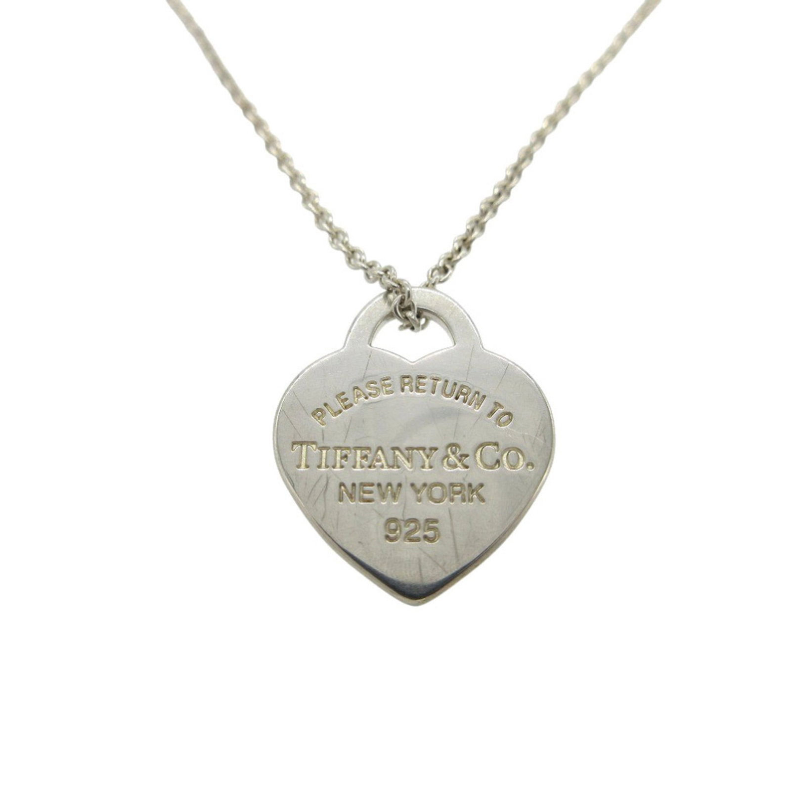 Excellent Condition Tiffany Heart Tag Medium Return To Necklace In 925 Silver. Item Number: Excellent Condition Tiffany Heart Tag Medium Return To Necklace In 925 Silver. Item Number Tiffany's medium return to necklace in 925 silver features an excellent condition heart tag pendant, measurin