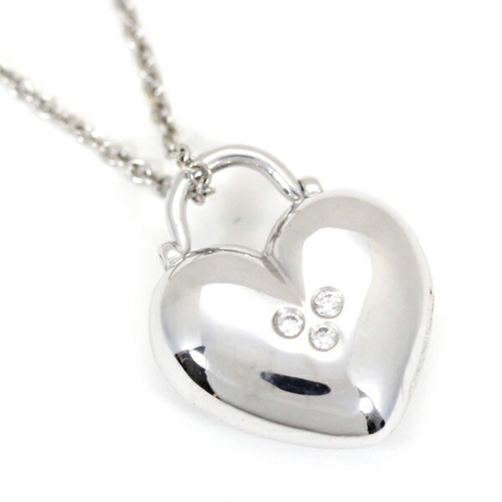 Women's Tiffany & Co. Pendant White Gold Diamond K18 750 3P Sentimental Heart Z21: Women's Tiffany & Co. Pendant White Gold Diamond K18 750 3P Sentimental Heart Z21 White gold pendant from Tiffany & Co. features a sentimental heart design with diamonds, set in K18 750 3P high-karat 