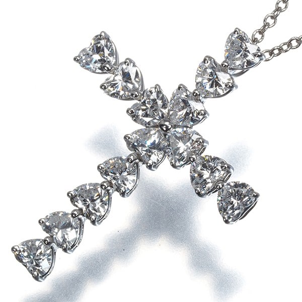 Harry Winston Necklace Diamond Symbols Heart Shape Cross 950 Platinum: Harry Winston Necklace Diamond Symbols Heart Shape Cross 950 Platinum 950 platinum necklace featuring a cross shape with heart symbol, adorned with a natural diamond. The pendant bears a signature and