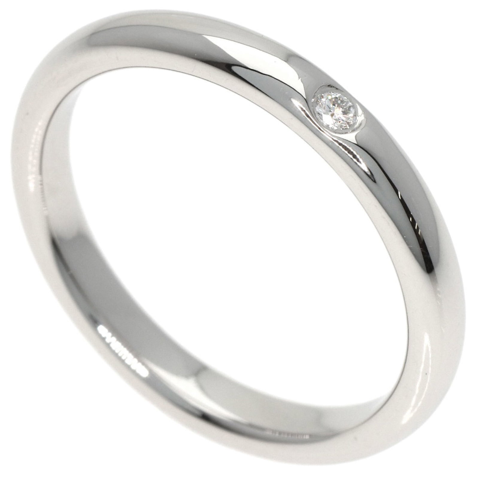 Tiffany Band Ring: Tiffany Band Ring Platinum band ring from Tiffany, featuring a diamond stone and measuring 2.5mm in width, with a weight of 4.6g. This used ring shows some traces of usage, including scratches and