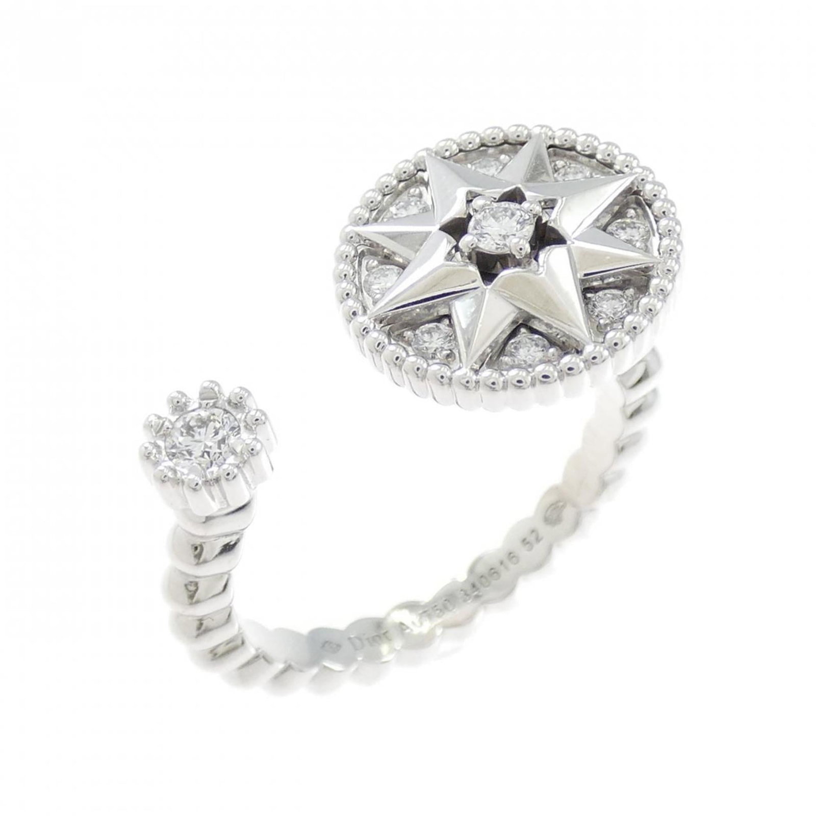Christian Dior Band Ring in White Gold 18K: Christian Dior Band Ring in White Gold 18K White Gold 18K Christian Dior Band Ring in Excellent Condition. This stunning band ring features a diamond stone set in white gold 18K, making it a timeless