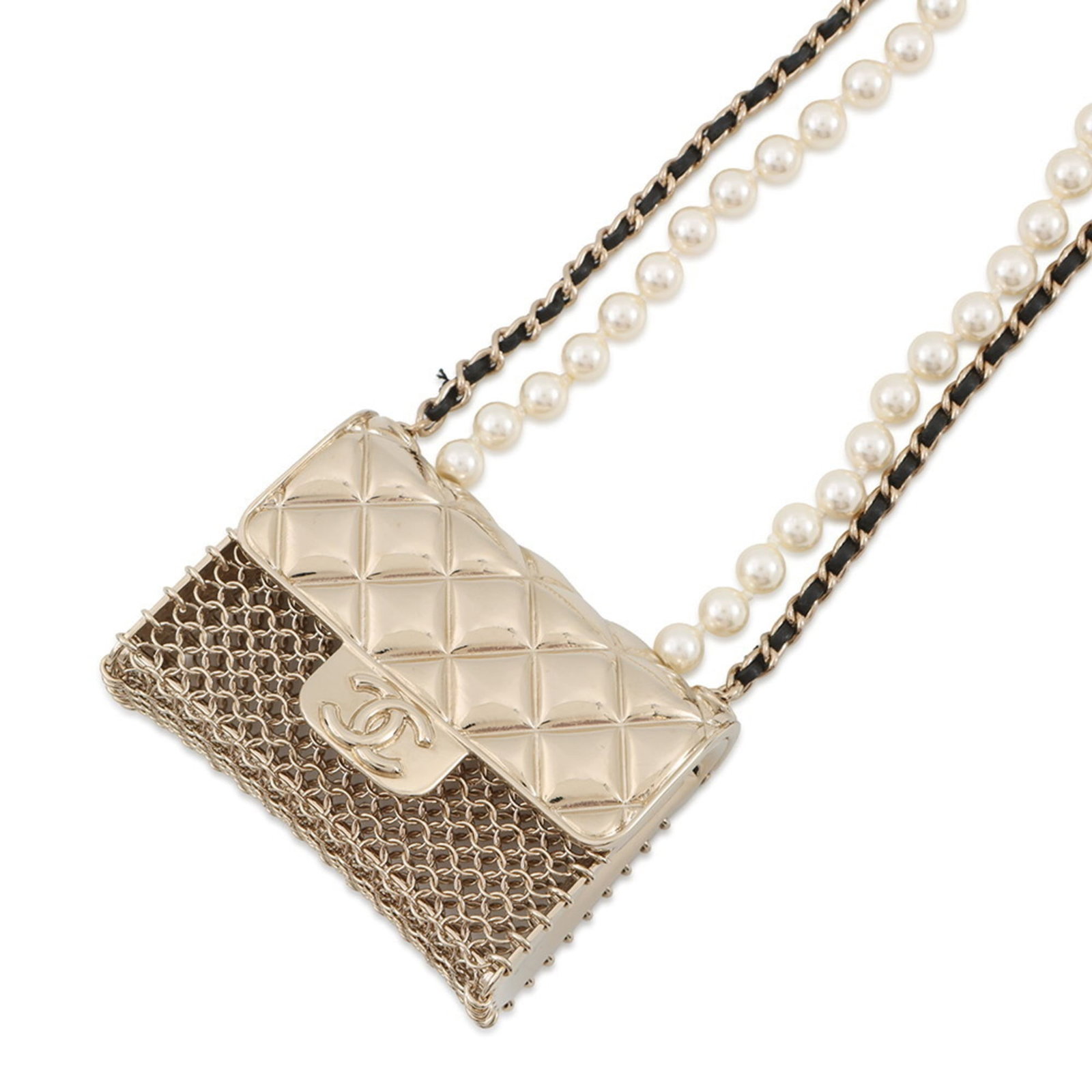 Chanel Necklace With Coco Mark Matelasse Bag Motif And Faux Pearls (B21S Ab6135): Chanel Necklace With Coco Mark Matelasse Bag Motif And Faux Pearls (B21S Ab6135) Gold-plated Chanel necklace featuring a Coco Mark Matelasse bag motif and faux pearls, with a gold-toned metal chain.