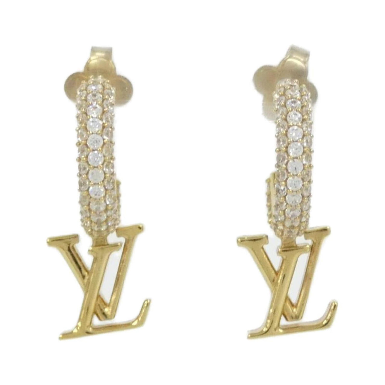 Louis Vuitton Stud Earrings: Louis Vuitton Stud Earrings Gold Louis Vuitton Stud Earrings with a few traces of usage, some scratches / dirt can be seen but overall in very good condition. The earrings feature the iconic Louis Vui
