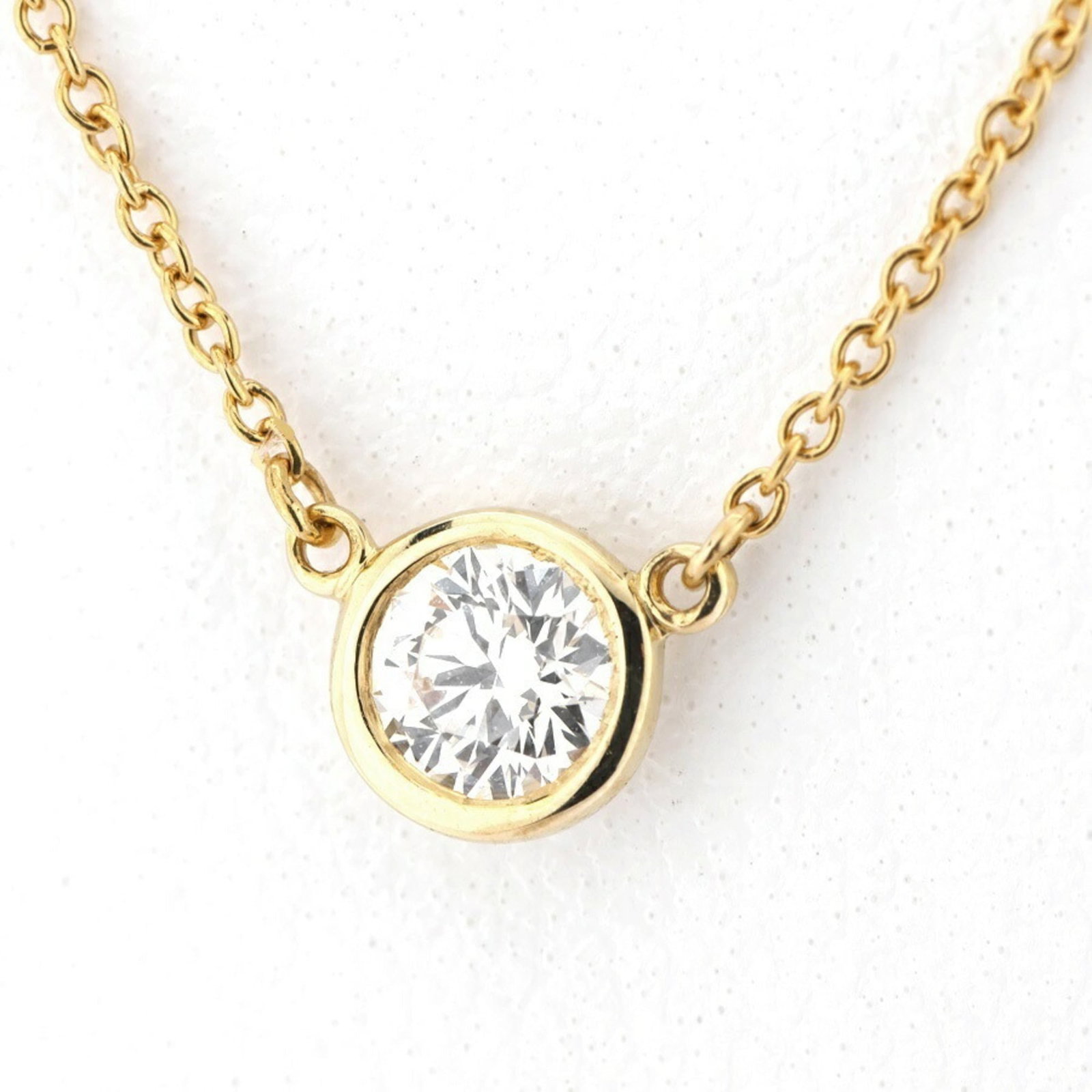 Tiffany & Co. By The Yard Single Diamond Necklace 18K Yellow Gold 41.5 Cm H-160060: Tiffany & Co. By The Yard Single Diamond Necklace 18K Yellow Gold 41.5 Cm H-160060 Tiffany & Co.'s By The Yard Single Diamond Necklace shines in 18K yellow gold, featuring a clear diamond pendant that