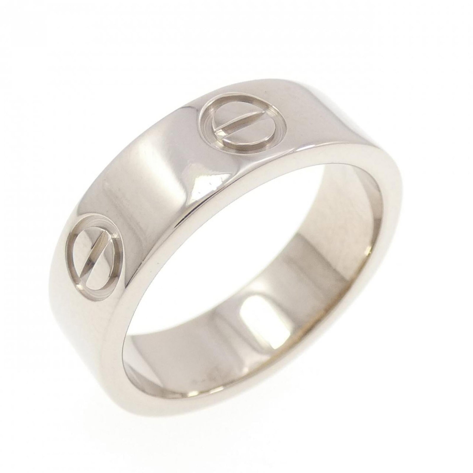 White Gold Cartier Band Ring 18K: White Gold Cartier Band Ring 18K White Gold Cartier Band Ring 18K features an 18K white gold band, characteristic of the luxury brand. This used item bears a signature and has hardly any traces of usa
