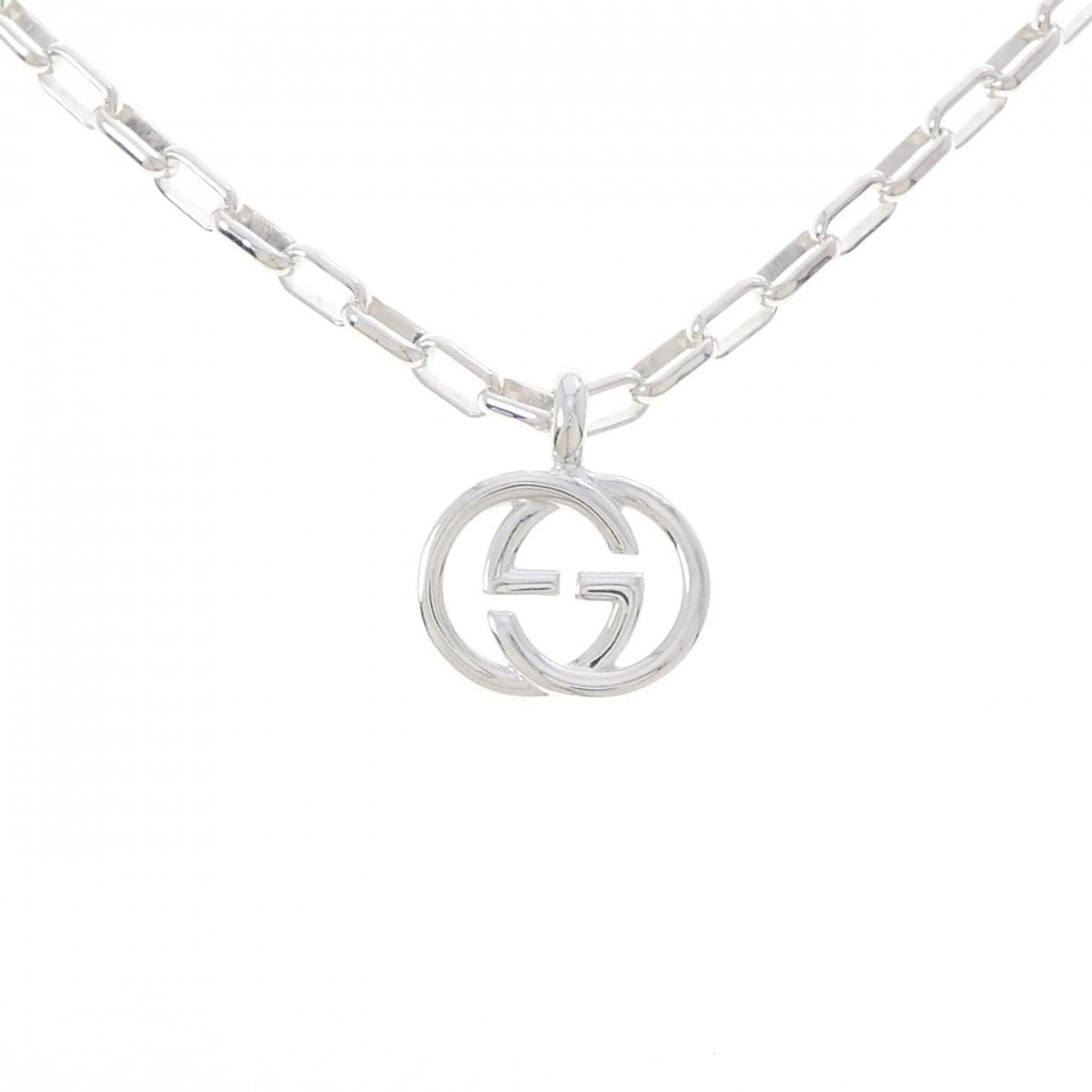 925 Gucci Necklace: 925 Gucci Necklace Silver 925 Gucci Necklace with Pendant, 50 cm adjustable neck circumference, and pendant size 22.7mm x 19.8mm. This like-new necklace features a silver pendant made from high-qualit