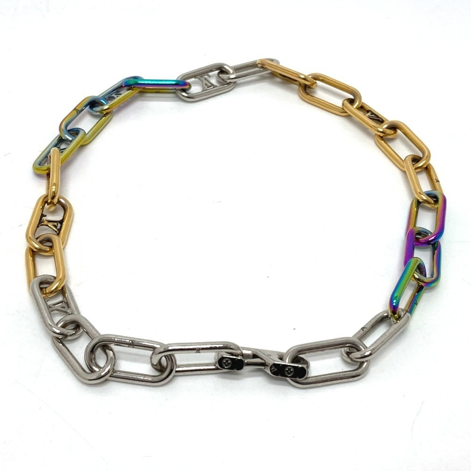 Louis Vuitton M80177 Collier Signature Chain Necklace In Metal Men'S Multicolor: Louis Vuitton M80177 Collier Signature Chain Necklace In Metal Men'S Multicolor The Louis Vuitton M80177 Collier Signature Chain Necklace in Metal Men's Multicolor boasts a unique multicolor design, m