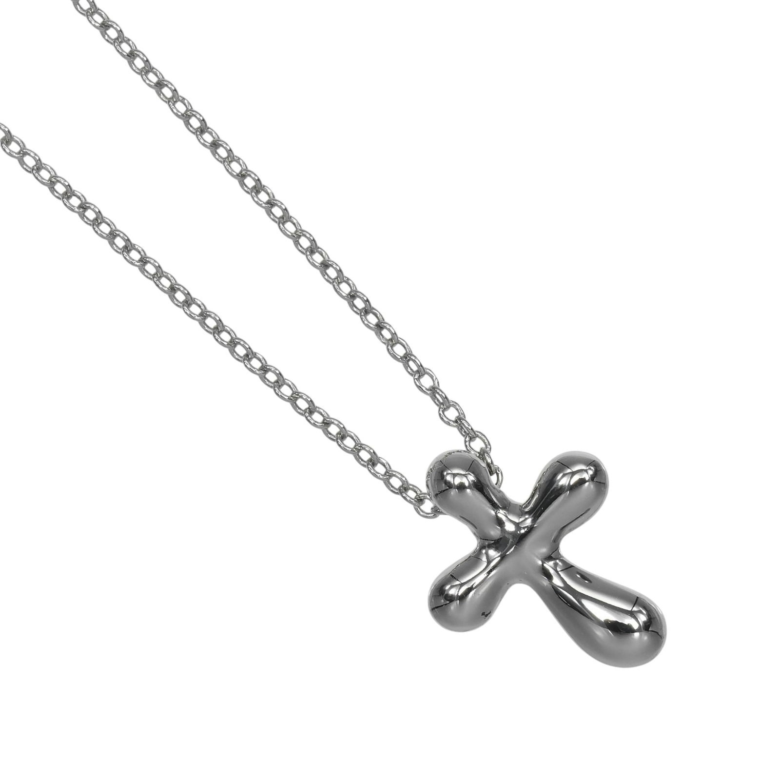 Tiffany & Co. Small Cross Necklace Pt950 Platinum Approx. 3.79G: Tiffany & Co. Small Cross Necklace Pt950 Platinum Approx. 3.79G Small Tiffany & Co. platinum cross necklace, featuring a 3.79g pendant with a 44cm circumference and a subtle 11.9mm x 9.3mm design. Thi