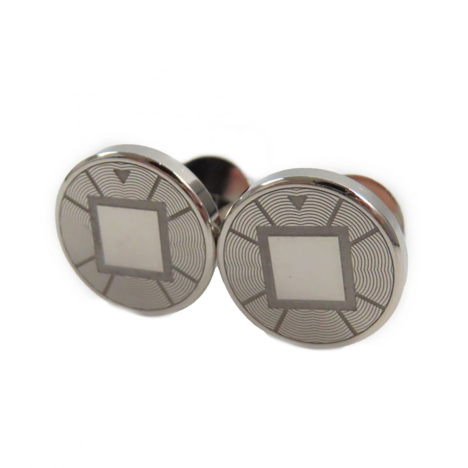 Stud button silver 925 cartier: Stud button silver 925 cartier Stud button silver 925 Cartier features a round design with a diameter of 26mm, giving it a sleek and sophisticated look. Made from high-quality silver 925 material, thi