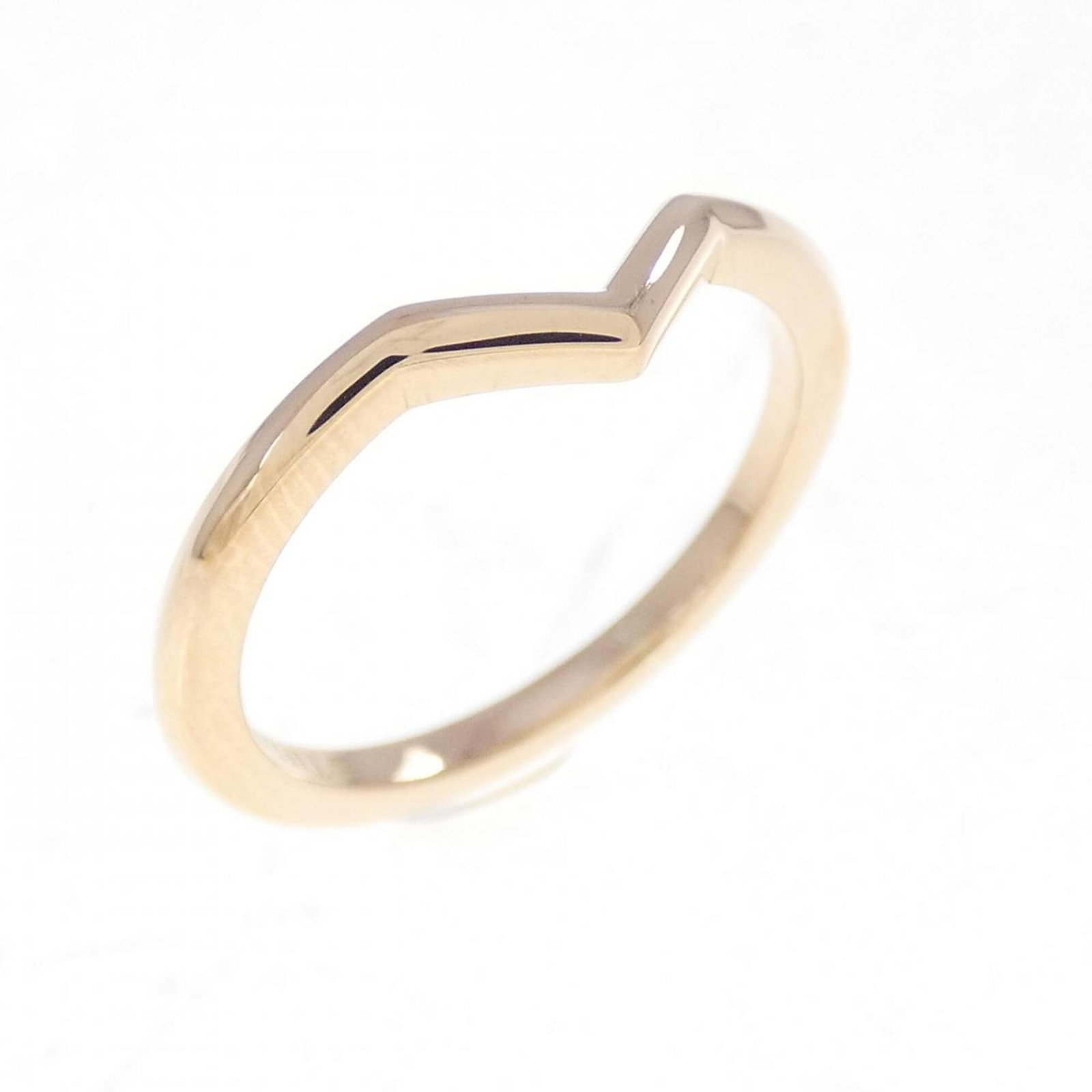 Pink Gold Ring Band Tiffany: Pink Gold Ring Band Tiffany Pink Gold Ring Band Tiffany features an 18K pink gold band with a classic design, available in women's US size 3. The item shows some signs of usage, including minor