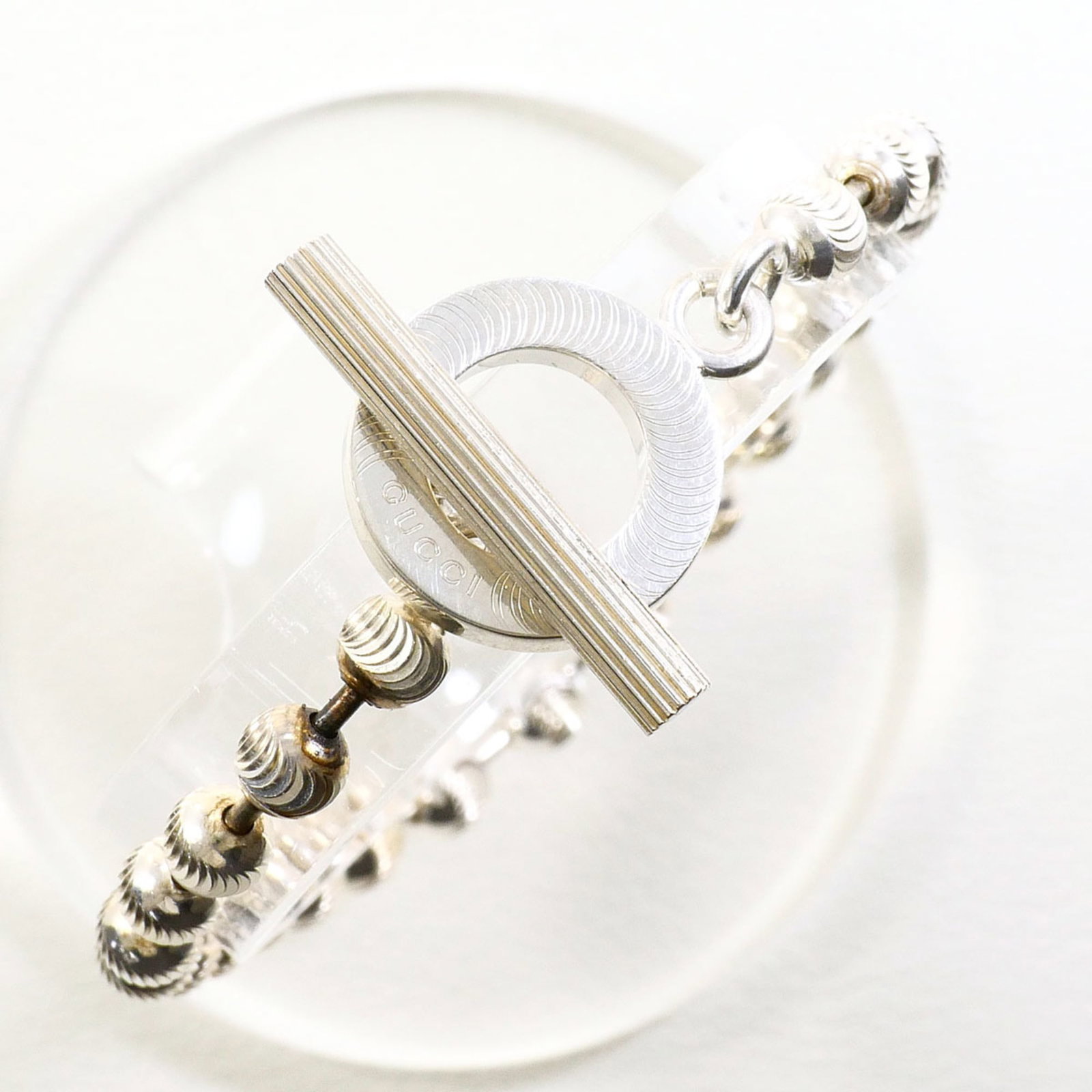 Gucci Charm Bracelet Silver 925: Gucci Charm Bracelet Silver 925 Silver 925 Gucci Charm Bracelet, featuring a sleek and modern design. This 18cm long charm bracelet boasts a high-quality silver finish, making it a stylish accessory