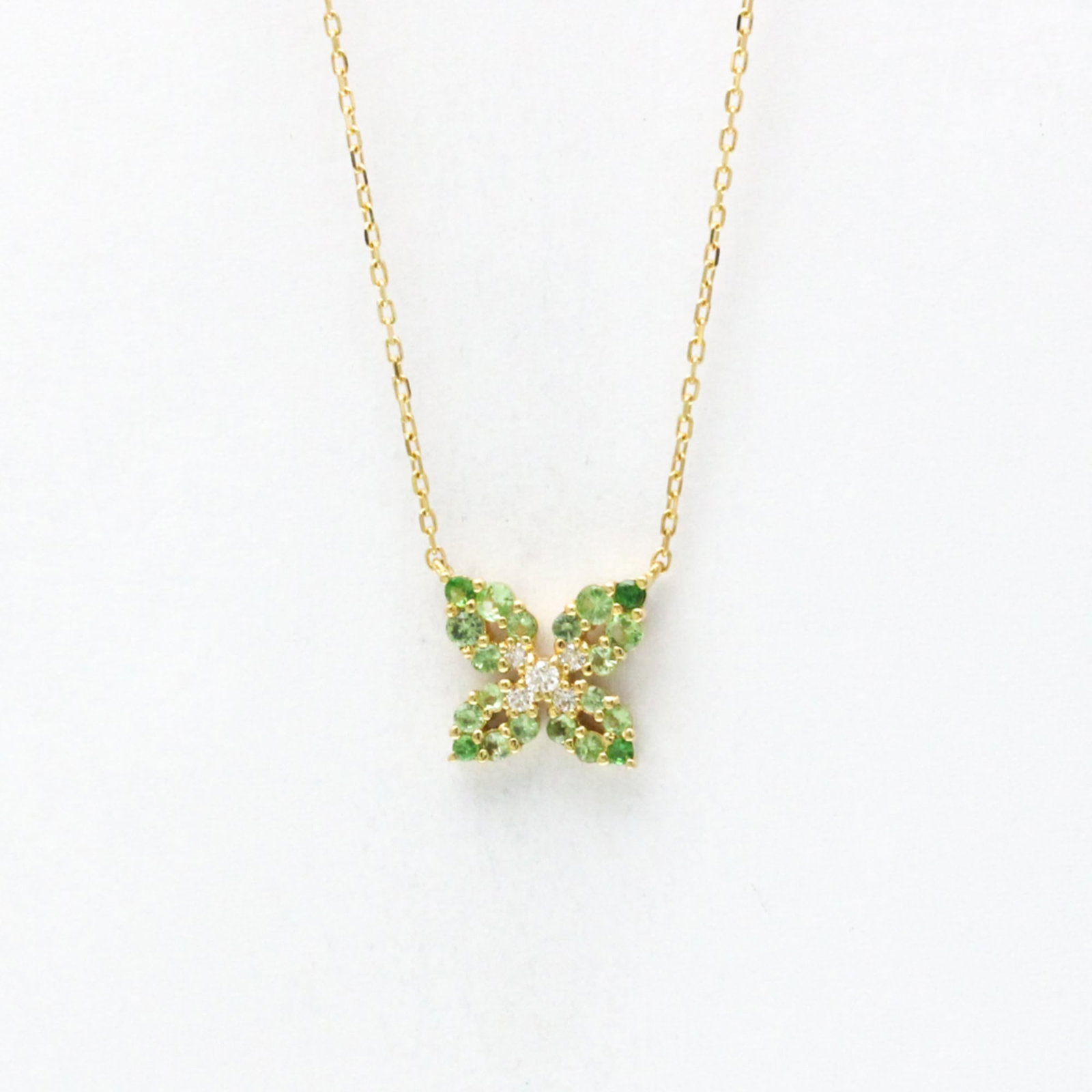 Vendome Aoyama Butterfly Colored Stone Necklace Yellow Gold (18K) Color Stone Menwomen Fashion (1 of 12)