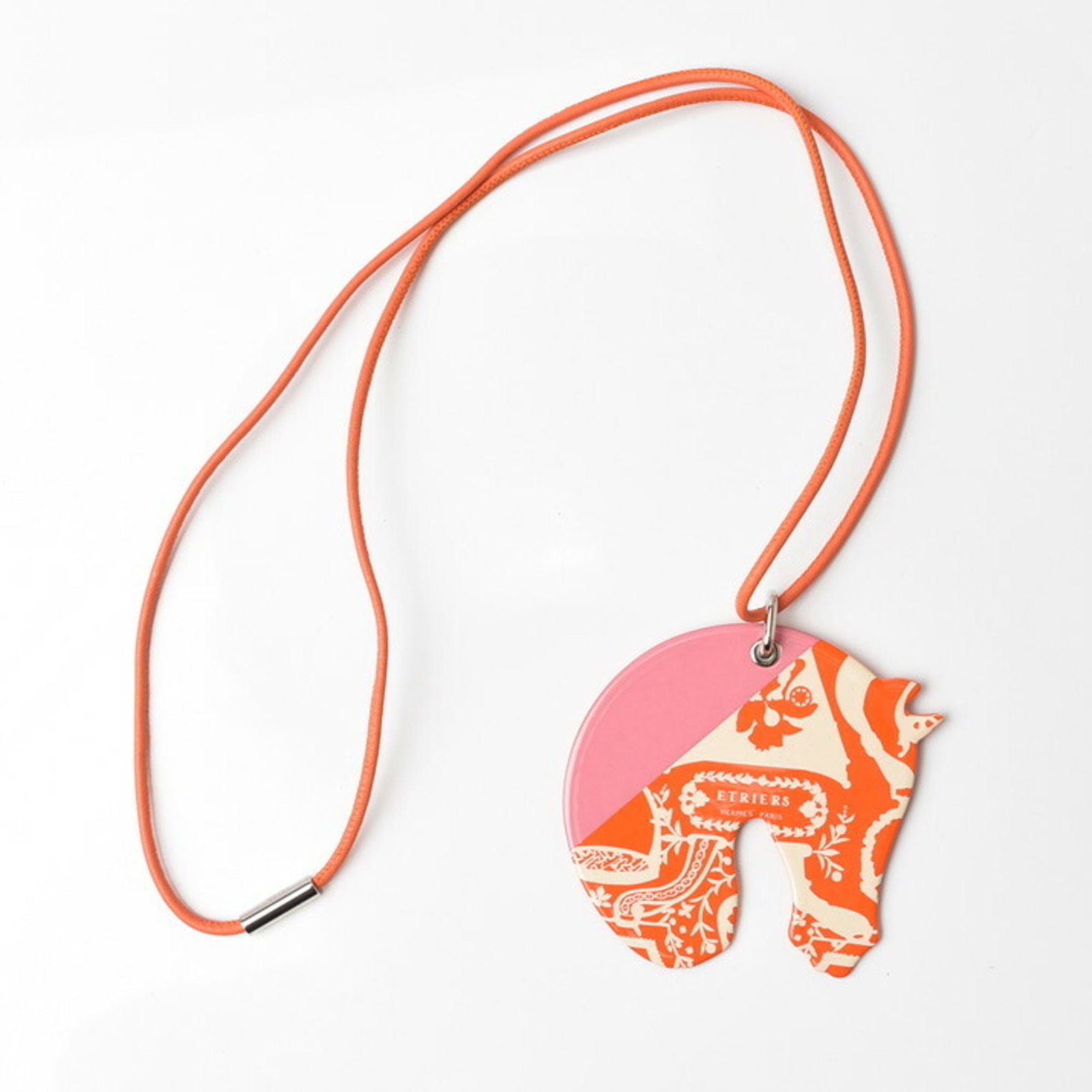Hermes Necklace Pendant Hermes Choker Tattersall Tatersale Gm Orange Multi Rose: Hermes Necklace Pendant Hermes Choker Tattersall Tatersale Gm Orange Multi Rose Used (like new), Mint condition, like new item. This Hermes Necklace Pendant features a unique multi-color design with o