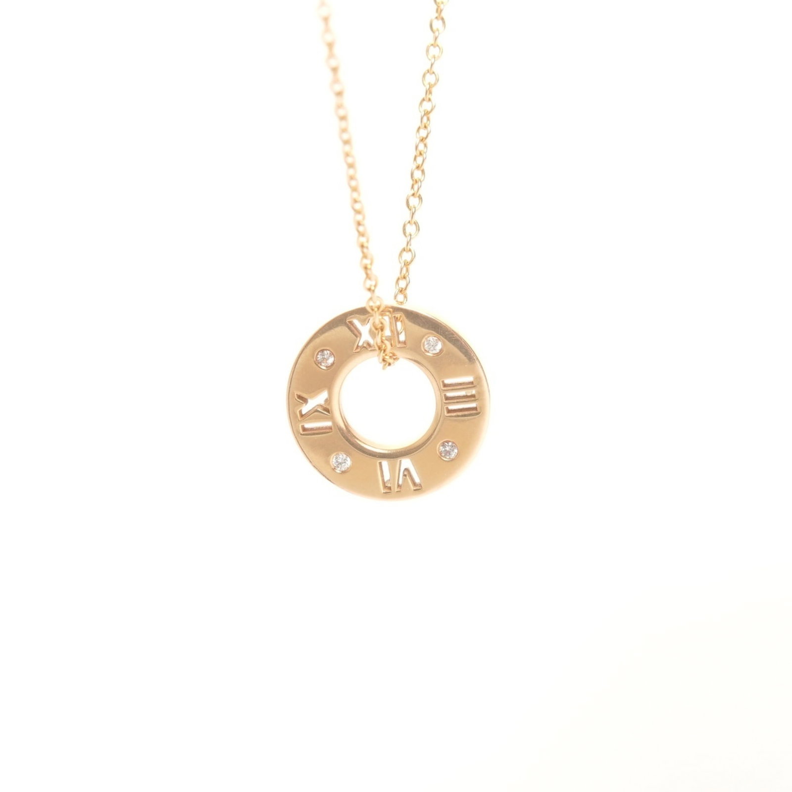 Tiffany & Co. Atlas Pierced Diamond K18 750 Necklace Gold: Tiffany & Co. Atlas Pierced Diamond K18 750 Necklace Gold Tiffany & Co. Atlas Pierced Diamond K18 750 Necklace Gold features an 11mm x 11mm diamond pendant set in 18K gold, a hallmark of luxury