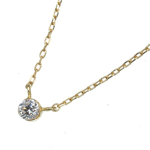 Ahkah Necklace Diamond Solitaire 18K 750 Yellow Gold: Ahkah Necklace Diamond Solitaire 18K 750 Yellow Gold 18k yellow gold diamond solitaire necklace, showcasing a natural diamond as the centerpiece. The necklace's 750 purity ensures durability and