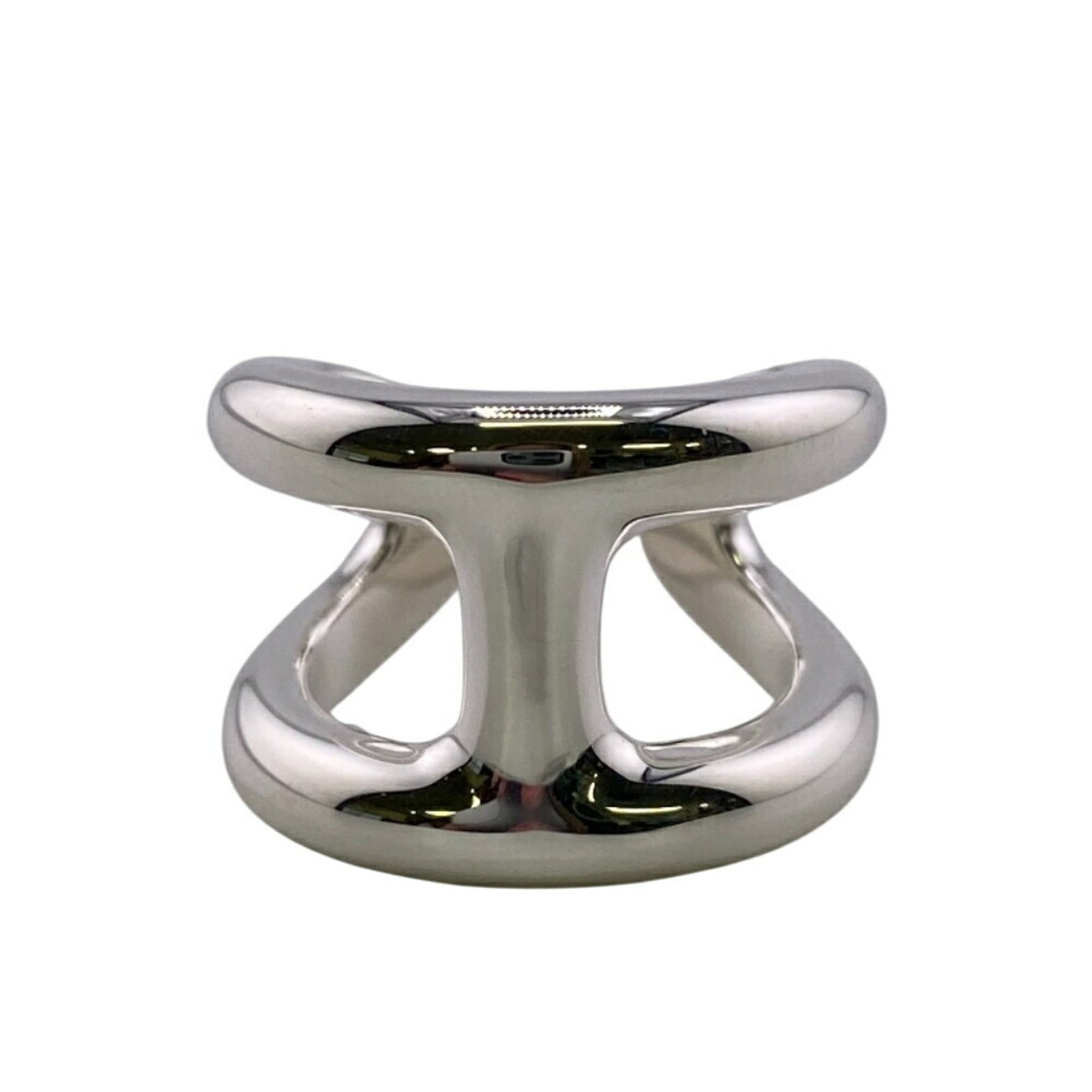 Ring Band Hermes: Ring Band Hermes Silver925 Ring Band by Hermes, featuring a sleek design with an inner diameter of 17.00mm and a width of 2.3mm, available in US size 6.5. This band is made from high-quality silver me