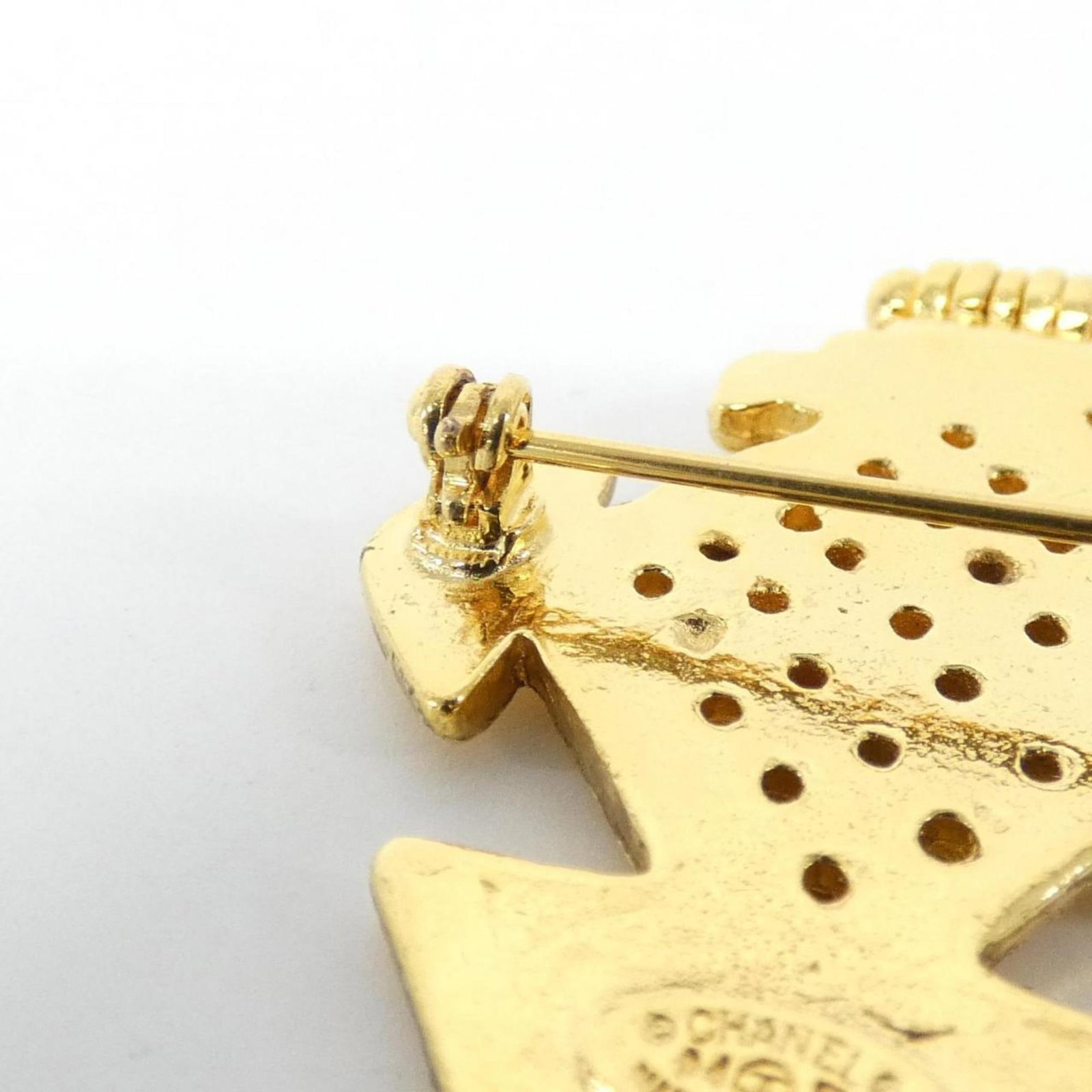 Chanel Brooch - 6