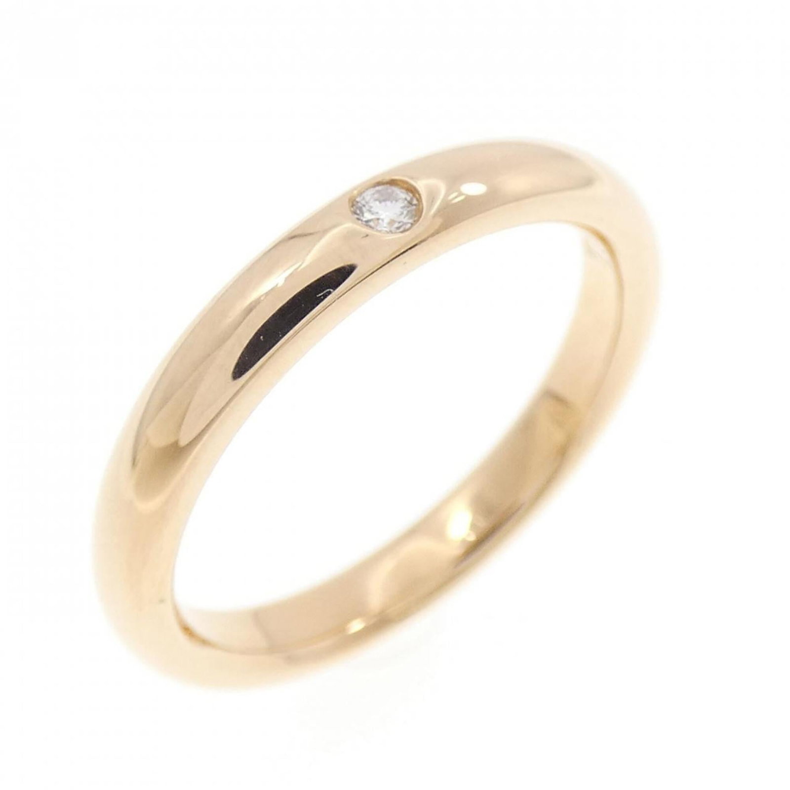 Pink Gold Ring Band Tiffany: Pink Gold Ring Band Tiffany Pink Gold Ring Band from Tiffany, crafted in 18K pink gold with a sleek design. This used band ring features hardly any traces of usage and is in like new condition. The it