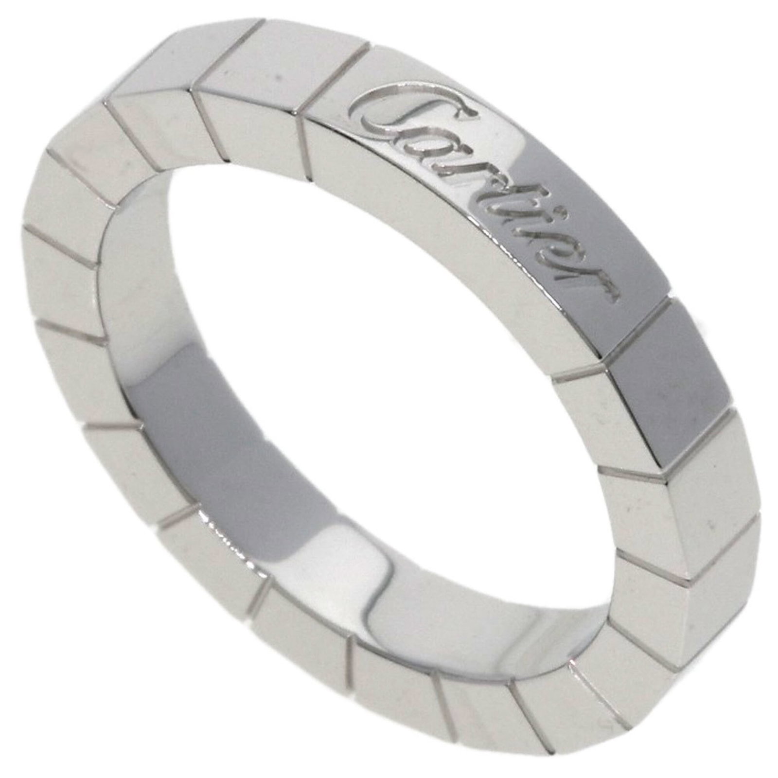 Cartier Band Ring: Cartier Band Ring Cartier Band Ring features an 18K white gold band with a Us size 3.5, measuring 3mm in width and weighing 5.4g. The ring bears some scratches and dirt from usage, but remains in very