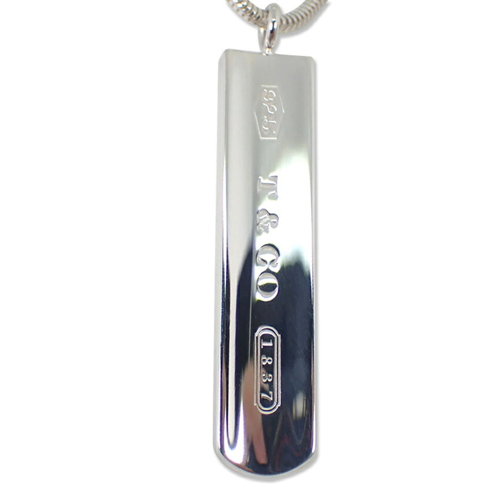 Tiffany 925 1837 Bar Pendant Necklace: Tiffany 925 1837 Bar Pendant Necklace Sterling silver pendant necklace with Tiffany hallmark, bearing the iconic Bar design from 1837. This 925 sterling silver piece features a 36mm x 8mm bar pendant