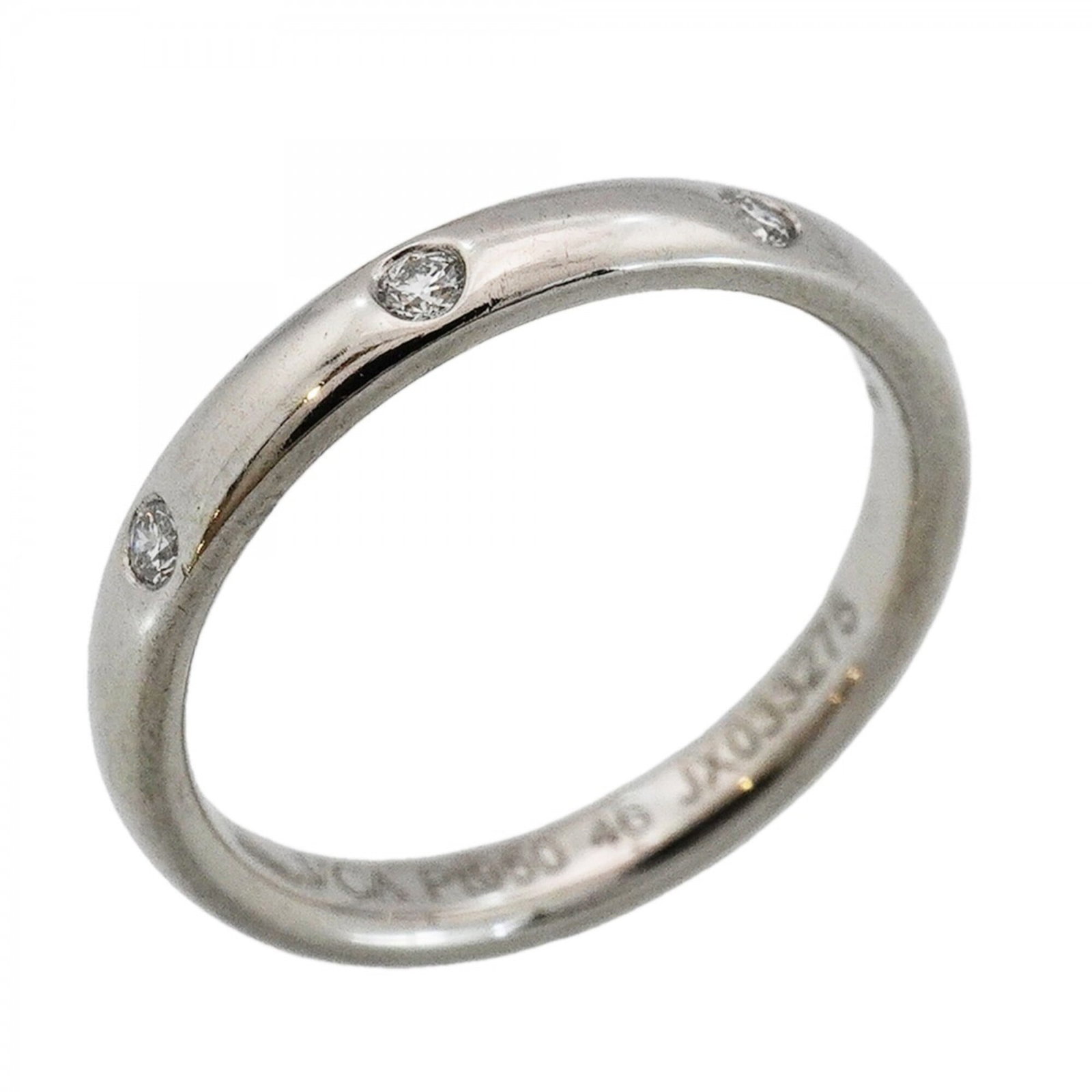 Band platinum ring van cleef arpels: Band platinum ring van cleef arpels Platinum band ring from Van Cleef & Arpels, featuring diamonds and a 46mm brand size. This piece boasts a classic design with 950 platinum material, showcasing the 