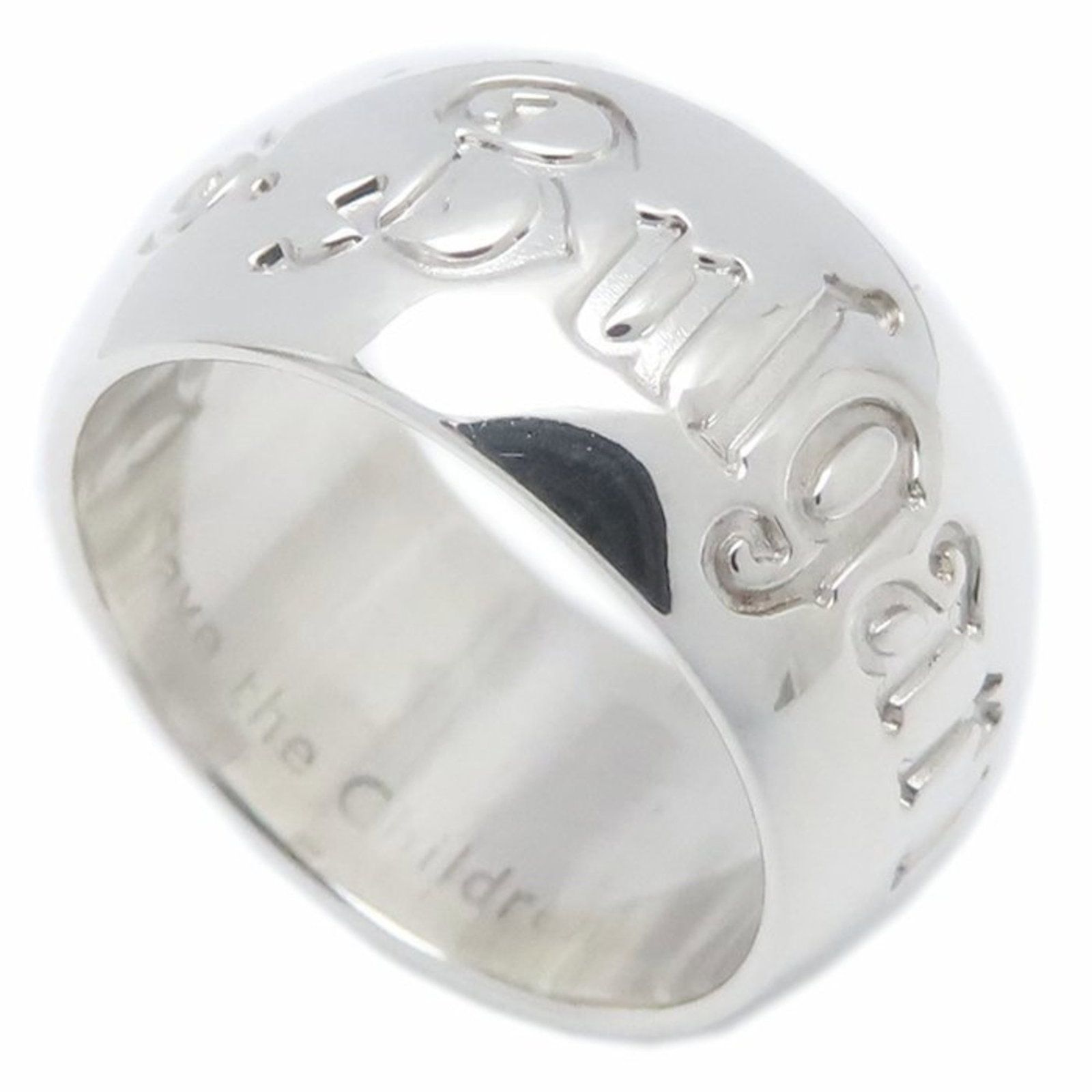 Ring Band Bvlgari Silver 925: Ring Band Bvlgari Silver 925 Silver 925 Band Ring from Bvlgari, featuring a sophisticated silver design. The ring bears minor scratches and traces of usage, but remains in very good condition. A few s