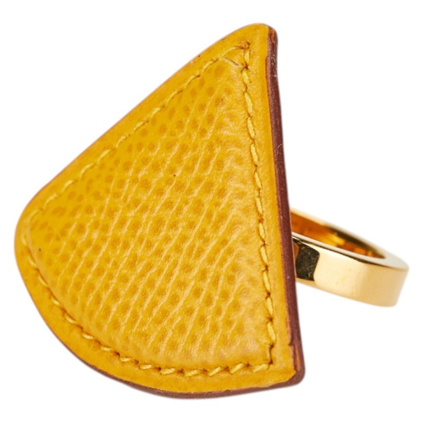Ring of Hermes Band Leather: Ring of Hermes Band Leather The Ring of Hermes Band Leather features high-quality leather material, characteristic of the iconic brand. This used band ring has visible traces of usage and minor