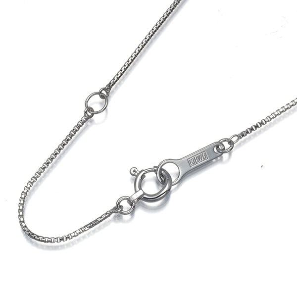 Box Chain Necklace 40Cm 18K 750 White Gold: Box Chain Necklace 40Cm 18K 750 White Gold 18k white gold chain necklace with a length of 40cm, crafted from high-quality metal. This elegant chain necklace features no main stone and is made in 18k w