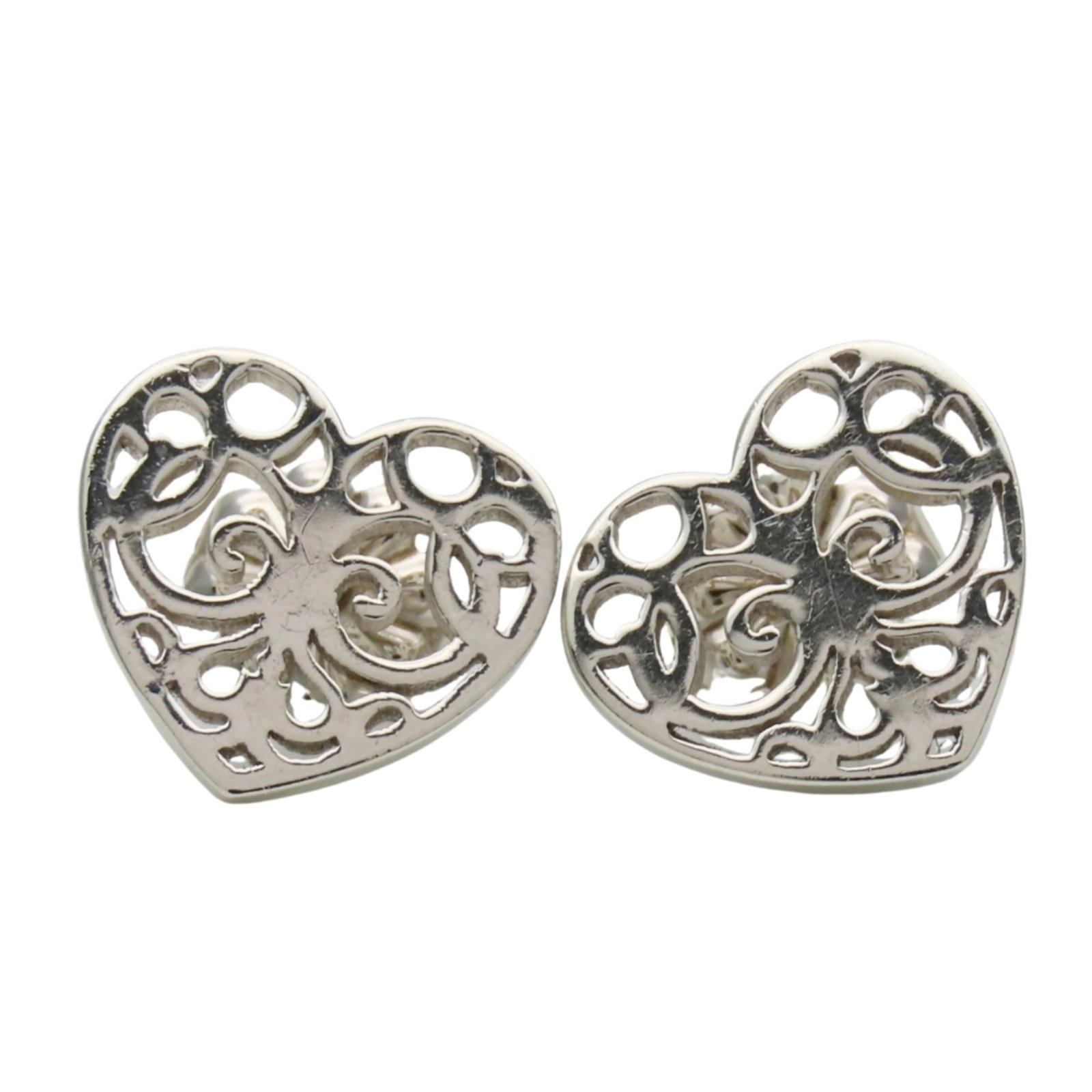 Tiffany & Co. Enchanted Heart Earrings In Sv925 For Women: Tiffany & Co. Enchanted Heart Earrings In Sv925 For Women Tiffany & Co. Enchanted Heart Earrings In Sv925 For Women - A Timeless Piece of Silver Jewelry.Traces of usage and minor scratches can be