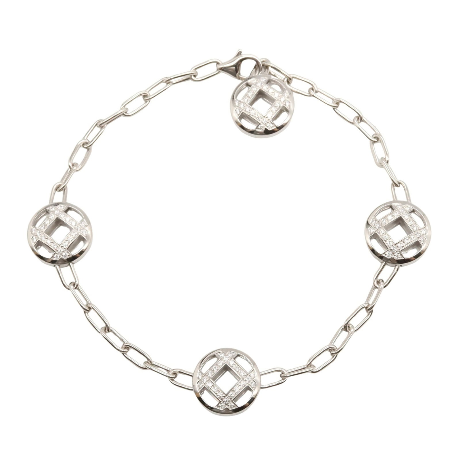 Cartier Charm Bracelet White Gold (18K): Cartier Charm Bracelet White Gold (18K) Cartier Charm Bracelet White Gold (18K) stands out with its elegant design and high-quality white gold material. This 17.5cm / 6.88'' long charm bracelet has