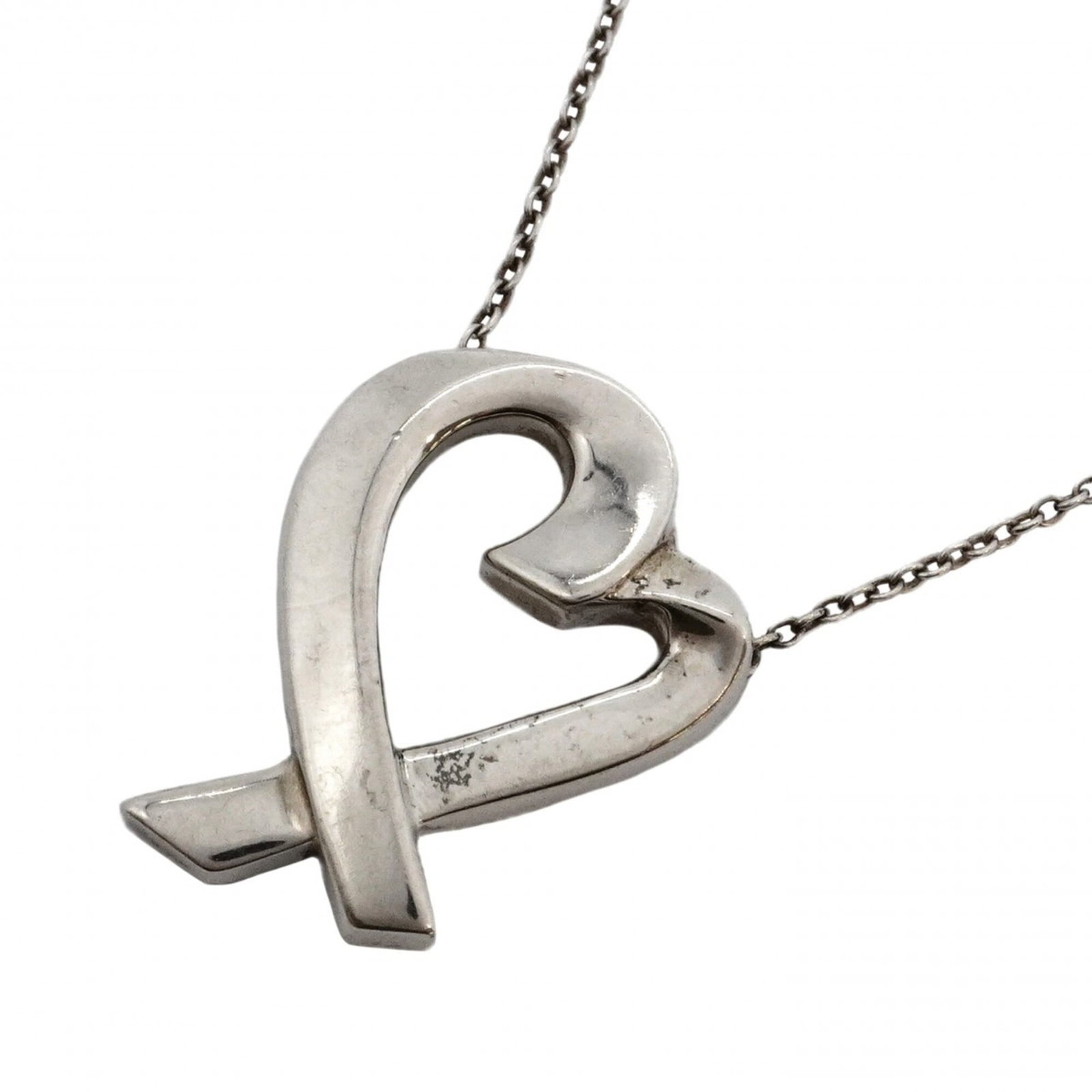 Tiffany & Co. Loving Heart Necklace Sterling Silver 925 Women'S: Tiffany & Co. Loving Heart Necklace Sterling Silver 925 Women'S Sterling silver necklace with a 20.6mm x 15.5mm Tiffany & Co. Loving Heart pendant, crafted from high-quality 925 silver. The necklace f